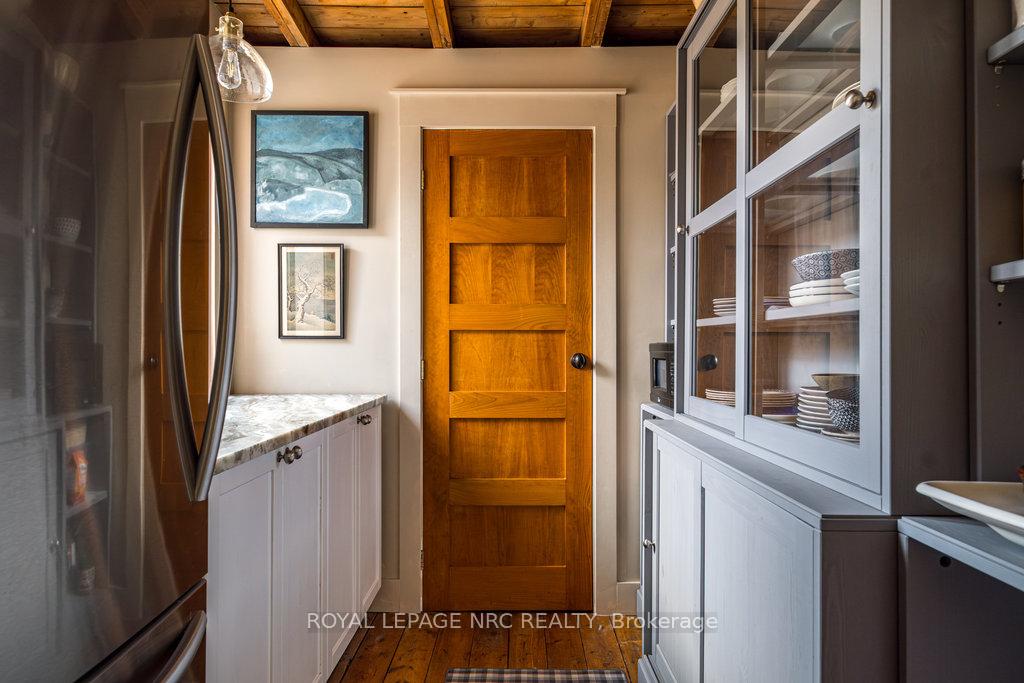 Photo 17 of 998 Ridge Road, Welland, Cooks Mills — HOMEH