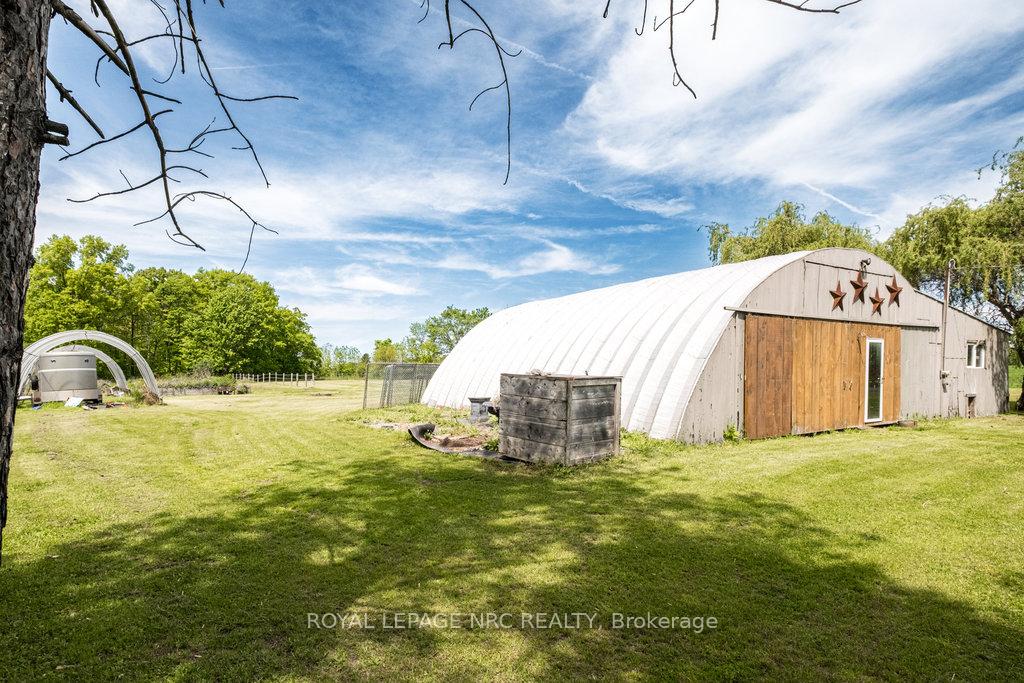 Photo 37 of 998 Ridge Road, Welland, Cooks Mills — HOMEH