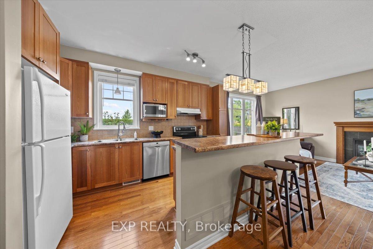 Photo 6 of 176 Flat Sedge Crescent, Ottawa, Blossom Park/Kemp Park/Findlay Creek — HOMEH