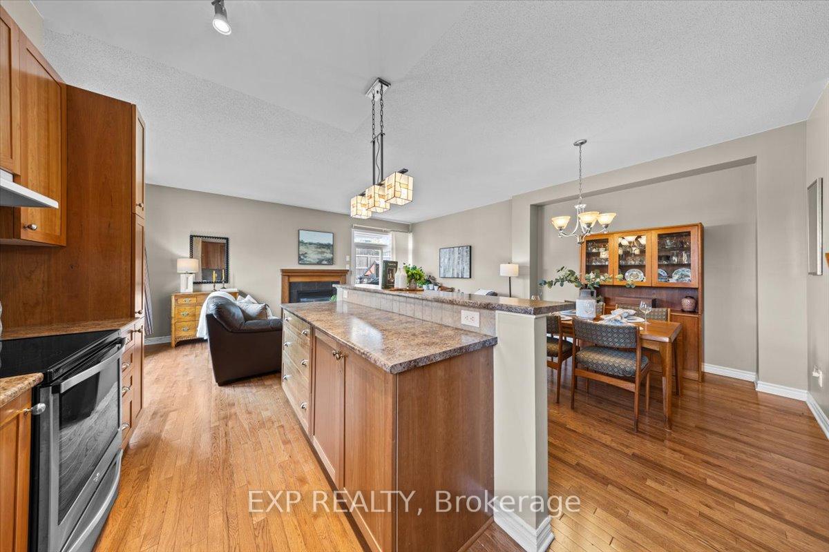 Photo 10 of 176 Flat Sedge Crescent, Ottawa, Blossom Park/Kemp Park/Findlay Creek — HOMEH