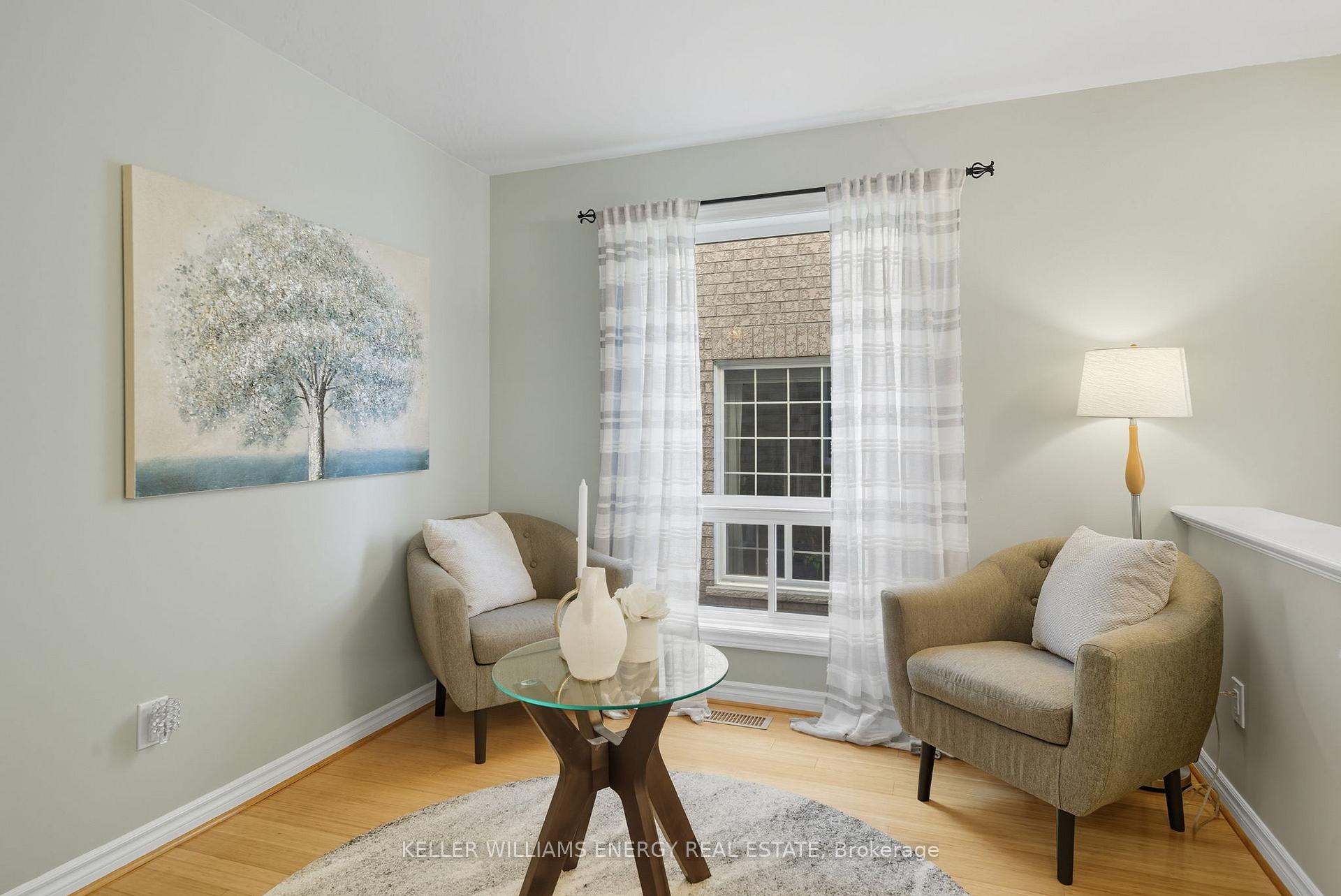 Photo 3 of 55 Thames Drive, Whitby, Rolling Acres — HOMEH