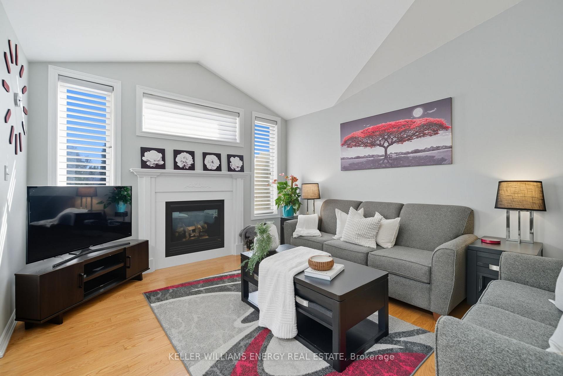 Photo 8 of 55 Thames Drive, Whitby, Rolling Acres — HOMEH