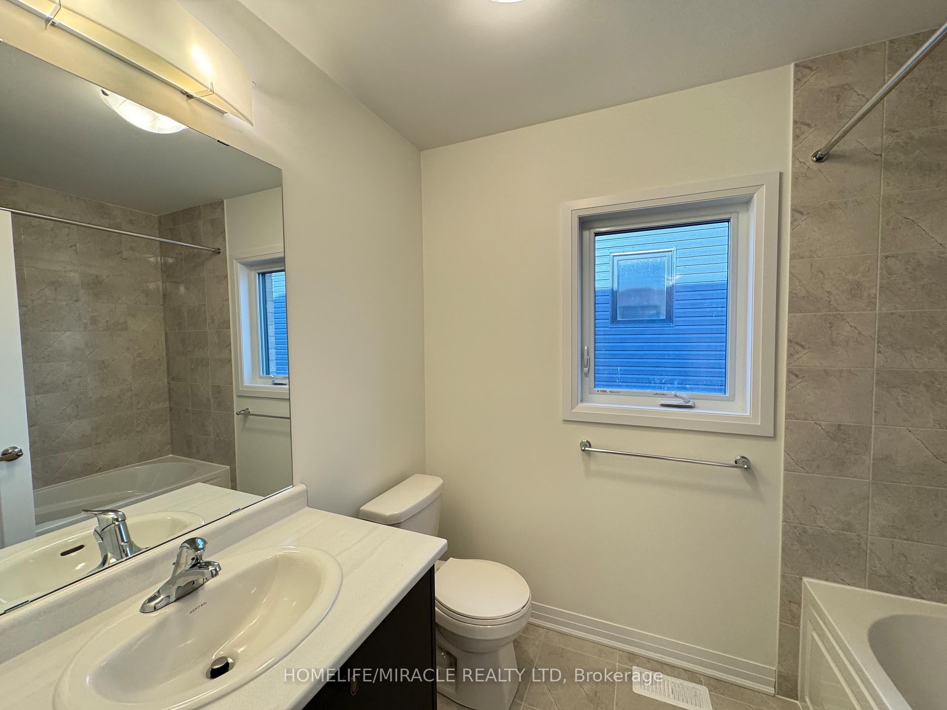 Photo 17 of 224 Port Crescent, Welland, Dain City — HOMEH