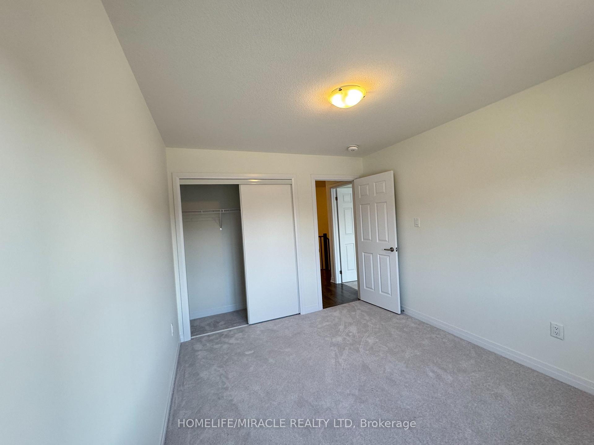 Photo 21 of 224 Port Crescent, Welland, Dain City — HOMEH