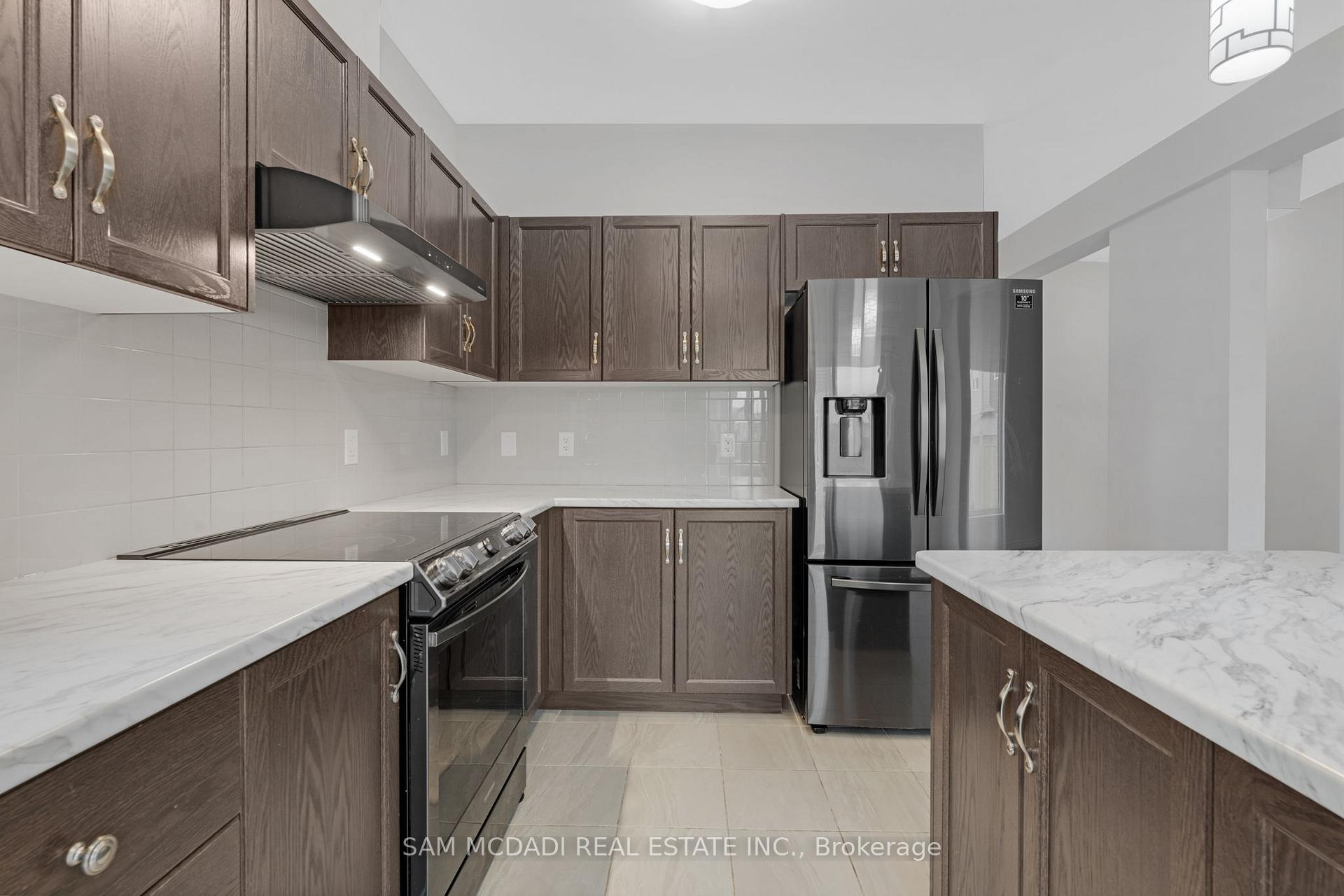 Photo 10 of 94 McCabe Avenue, Welland, Lincoln/Crowland — HOMEH