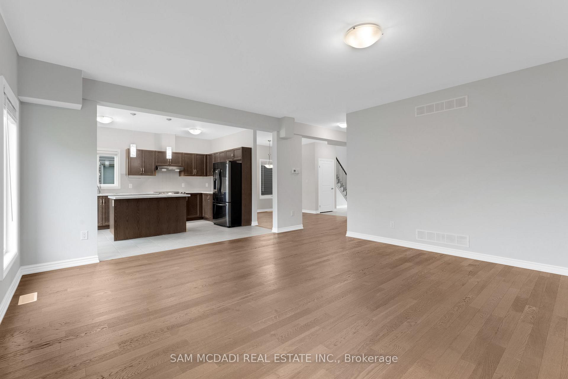 Photo 12 of 94 McCabe Avenue, Welland, Lincoln/Crowland — HOMEH