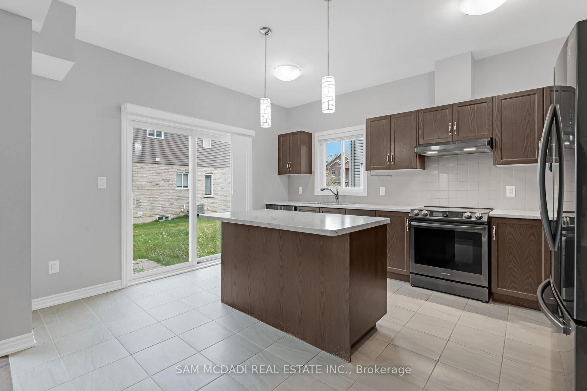Photo 19 of 94 McCabe Avenue, Welland, Lincoln/Crowland — HOMEH