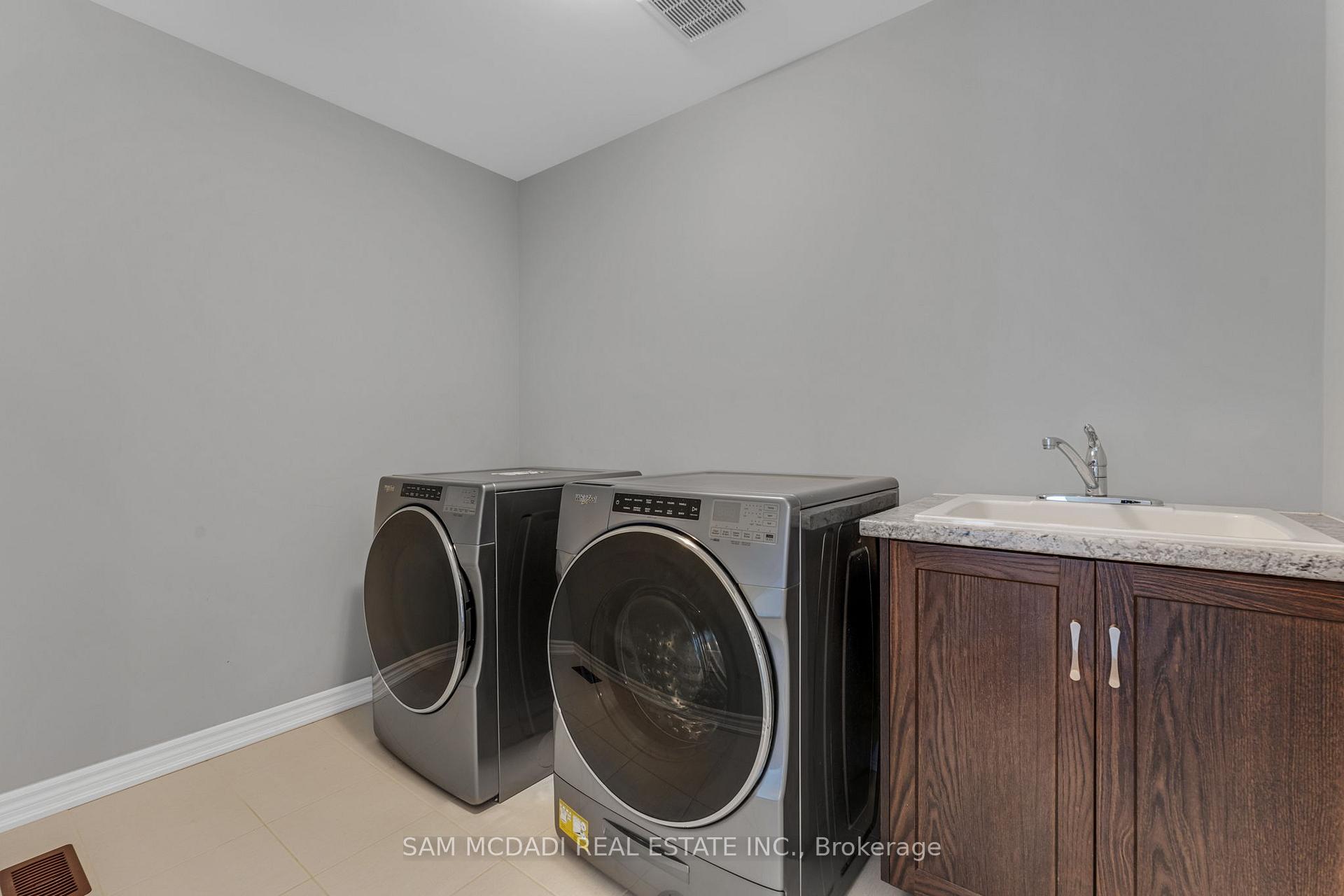 Photo 27 of 94 McCabe Avenue, Welland, Lincoln/Crowland — HOMEH