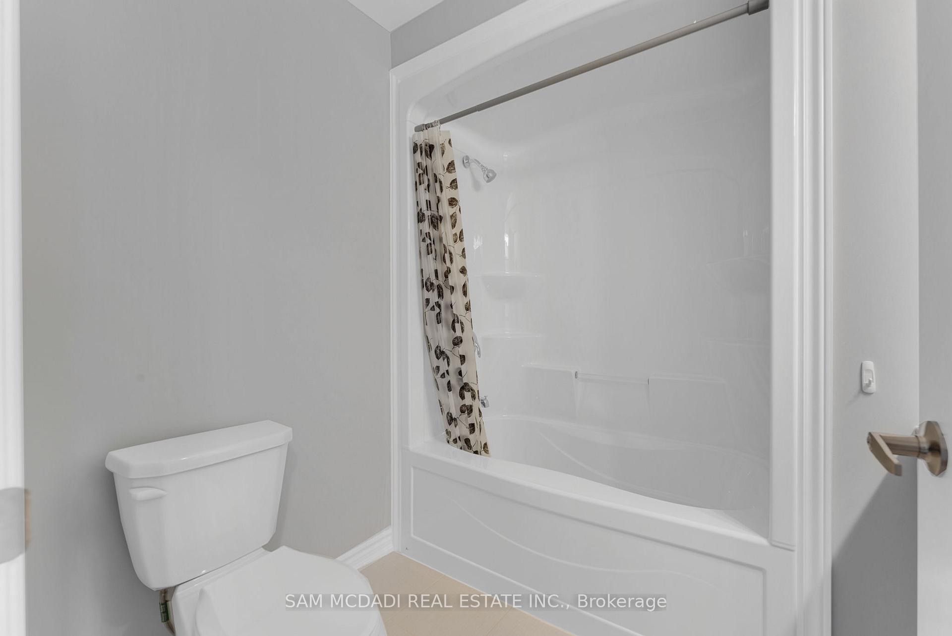 Photo 29 of 94 McCabe Avenue, Welland, Lincoln/Crowland — HOMEH
