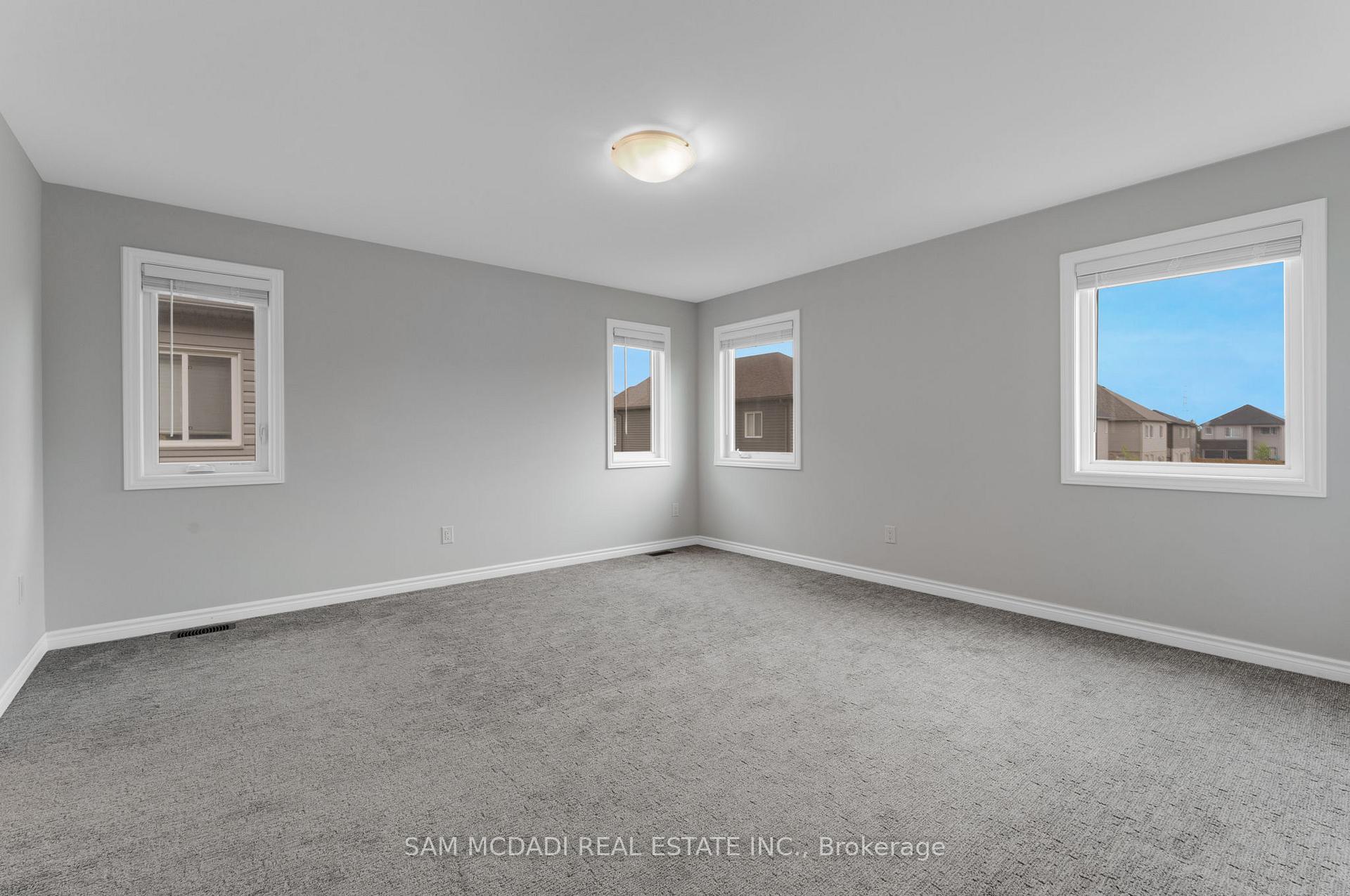 Photo 31 of 94 McCabe Avenue, Welland, Lincoln/Crowland — HOMEH