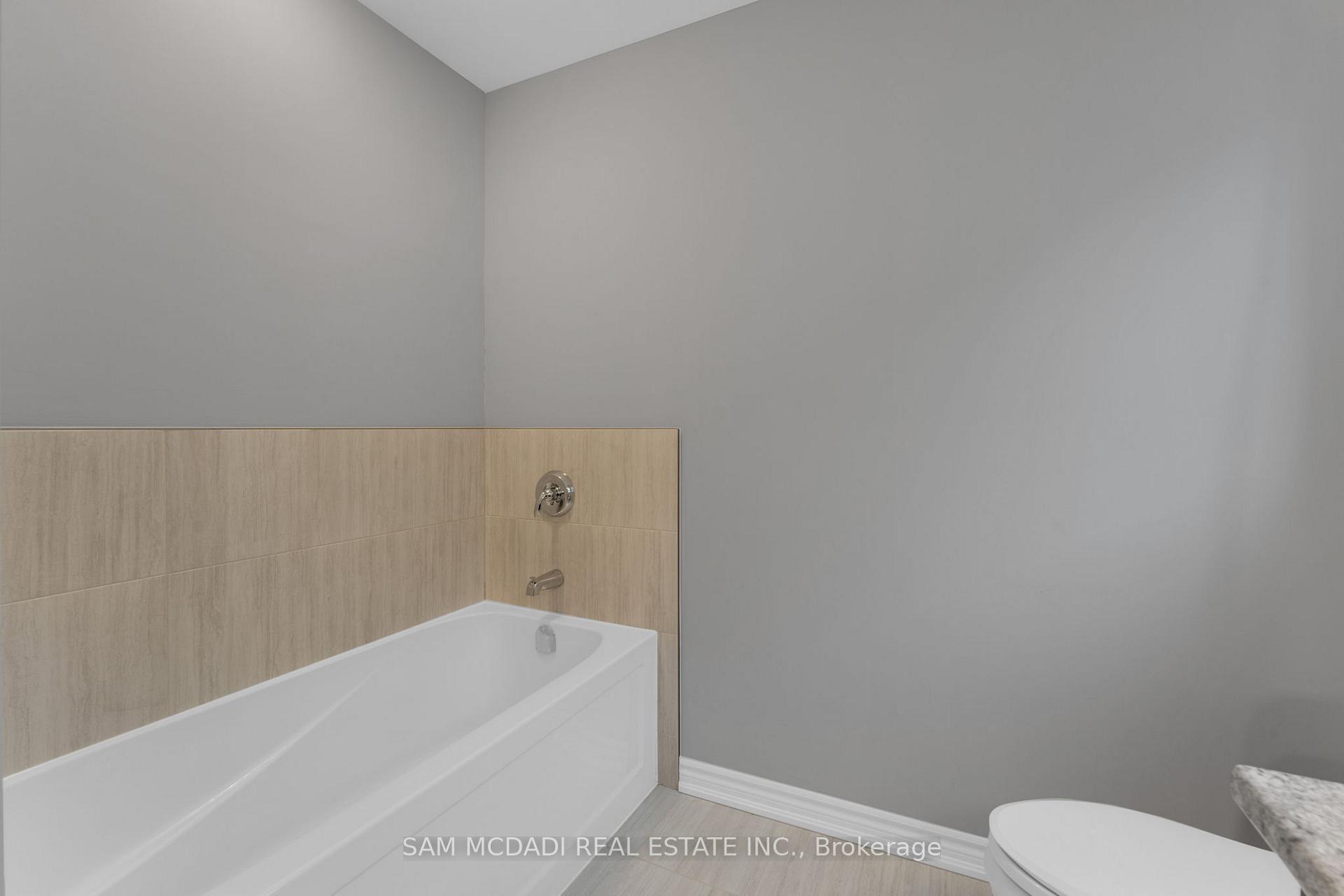Photo 35 of 94 McCabe Avenue, Welland, Lincoln/Crowland — HOMEH