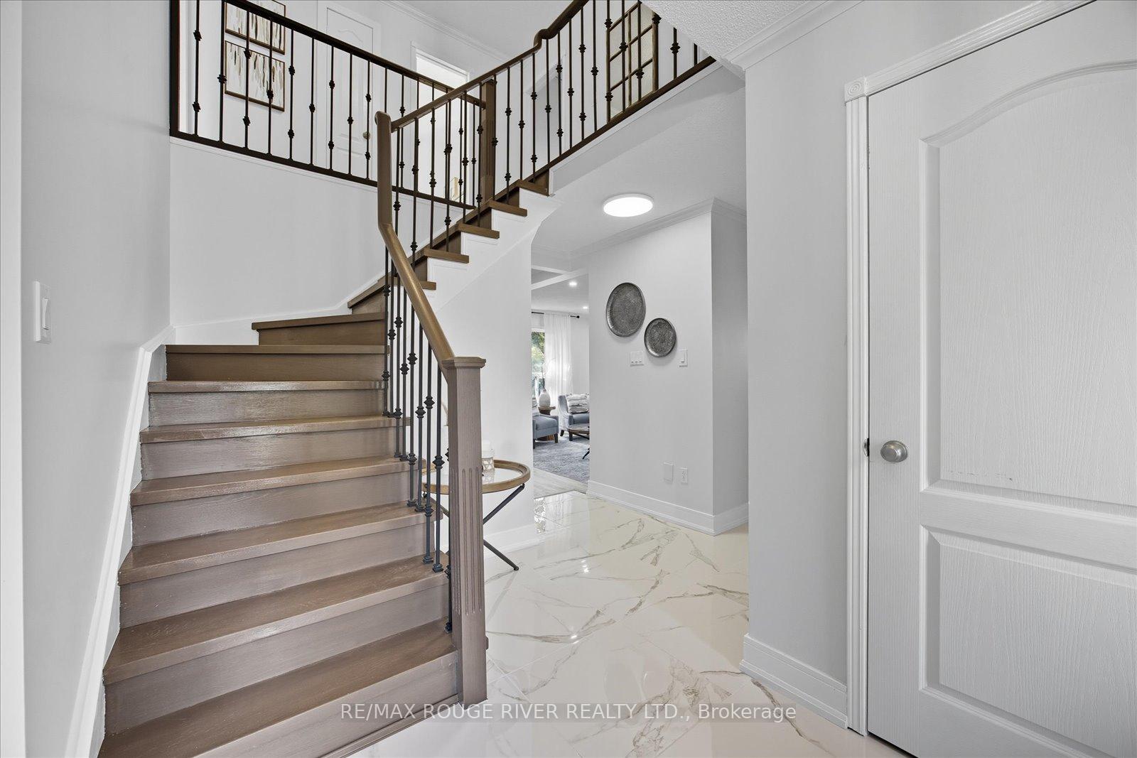 Photo 4 of 14 Erickson Drive, Whitby, Blue Grass Meadows — HOMEH