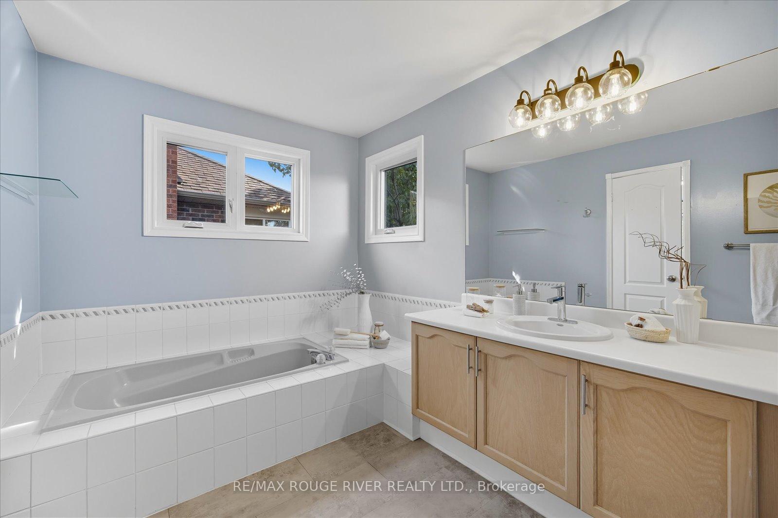 Photo 29 of 14 Erickson Drive, Whitby, Blue Grass Meadows — HOMEH