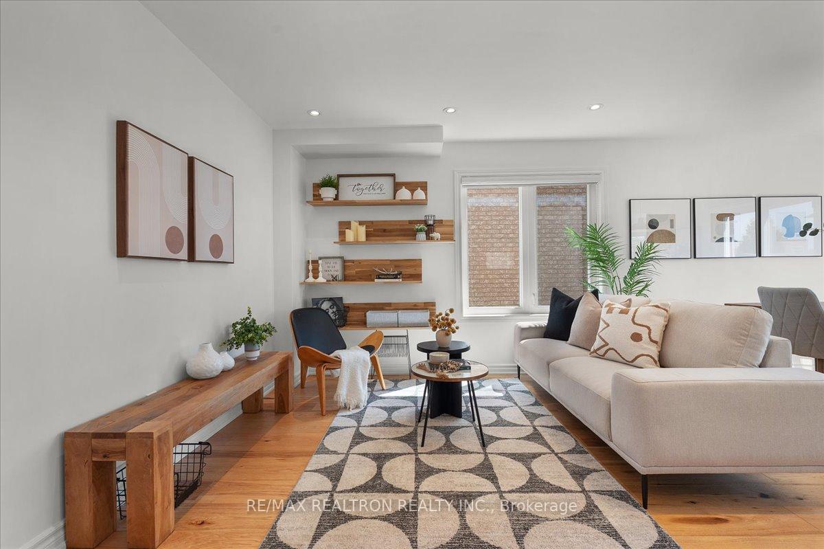 Photo 13 of 176 Hawker Road, Vaughan, Maple — HOMEH
