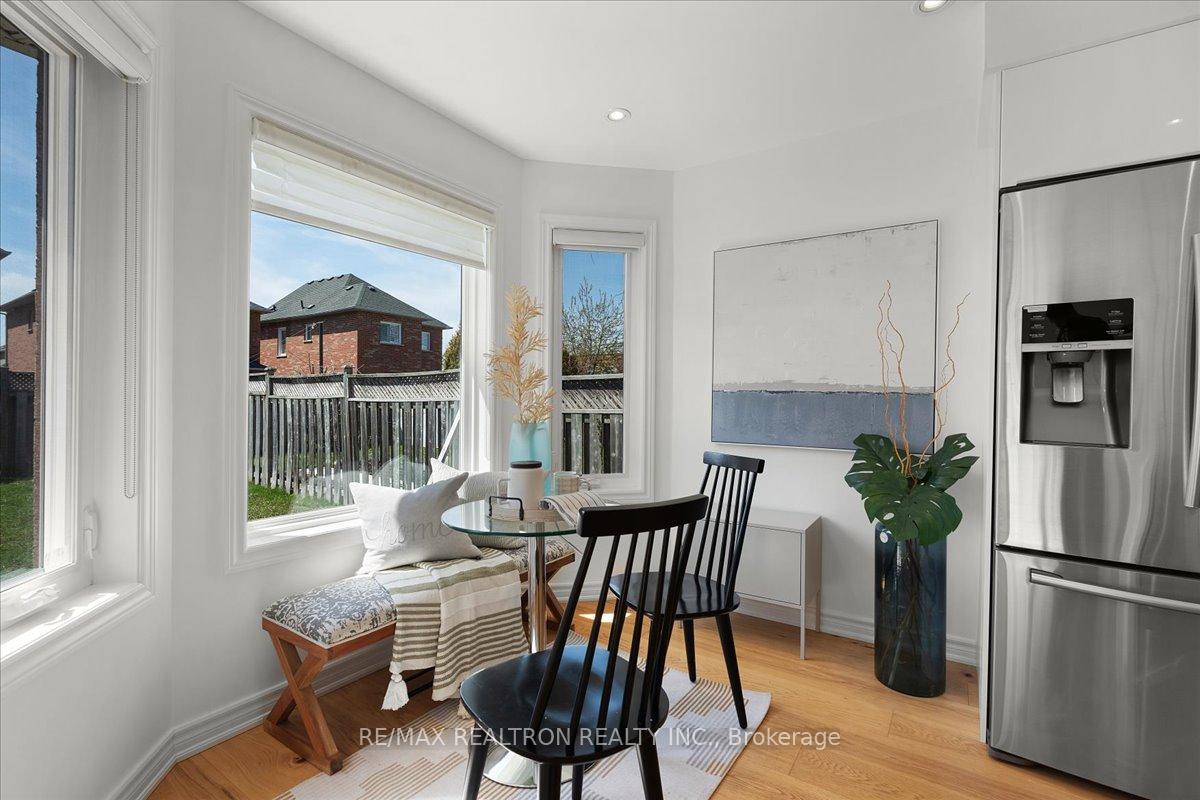 Photo 20 of 176 Hawker Road, Vaughan, Maple — HOMEH