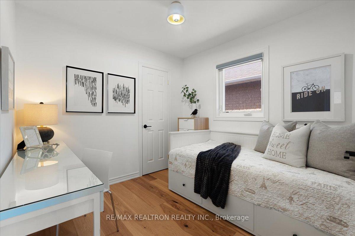 Photo 33 of 176 Hawker Road, Vaughan, Maple — HOMEH