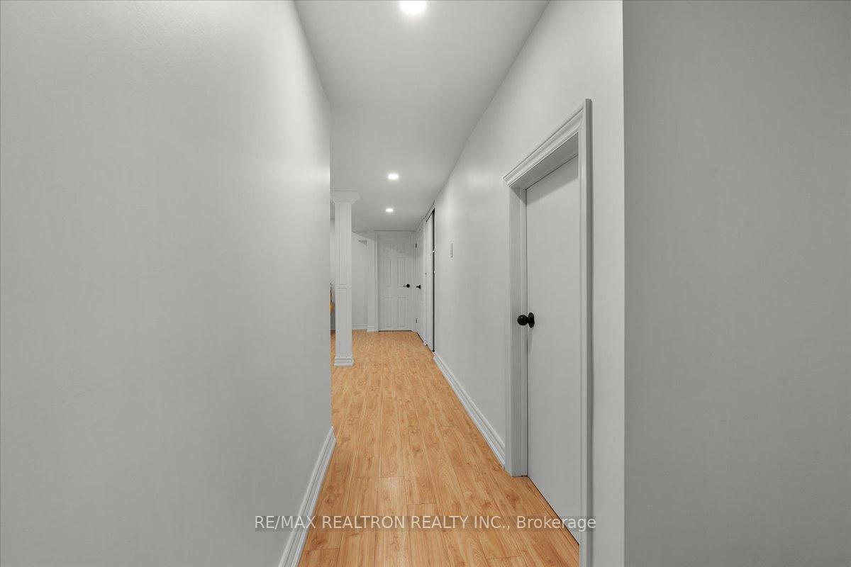 Photo 37 of 176 Hawker Road, Vaughan, Maple — HOMEH