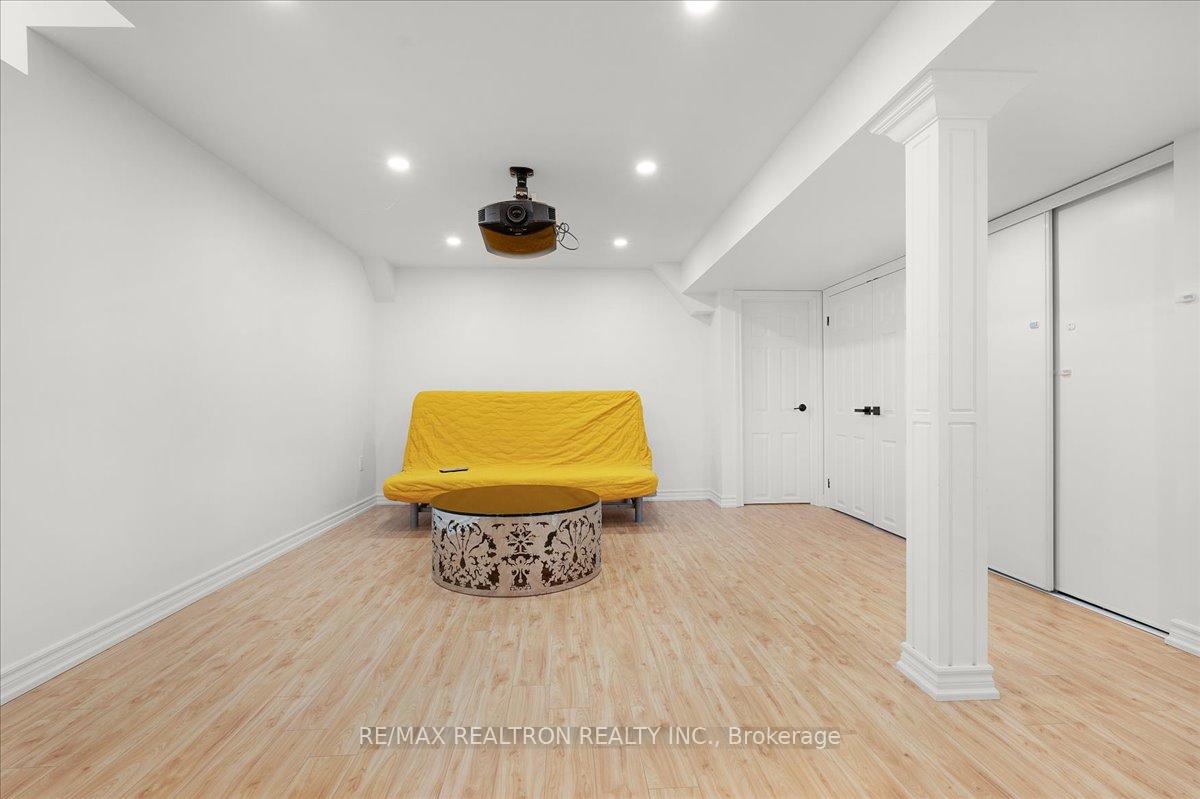 Photo 38 of 176 Hawker Road, Vaughan, Maple — HOMEH
