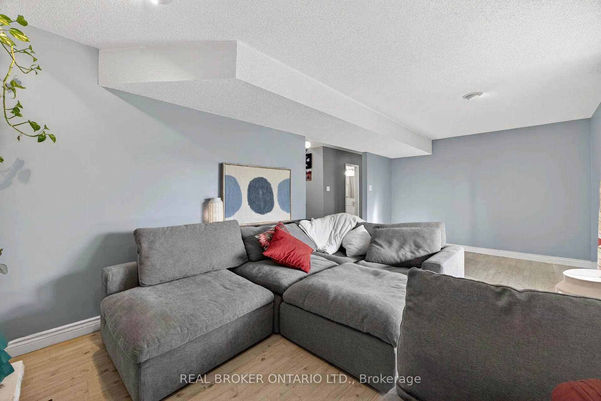 Photo 21 of 7 Varden Crescent, Barrie, Codrington — HOMEH