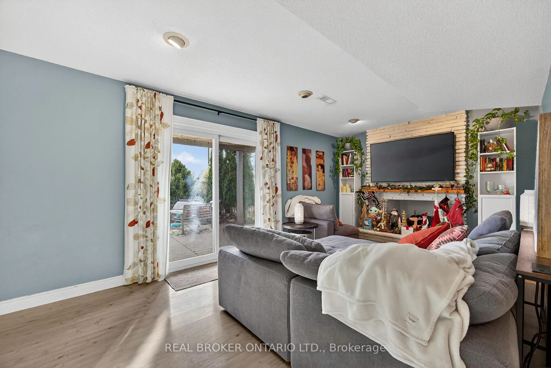 Photo 22 of 7 Varden Crescent, Barrie, Codrington — HOMEH