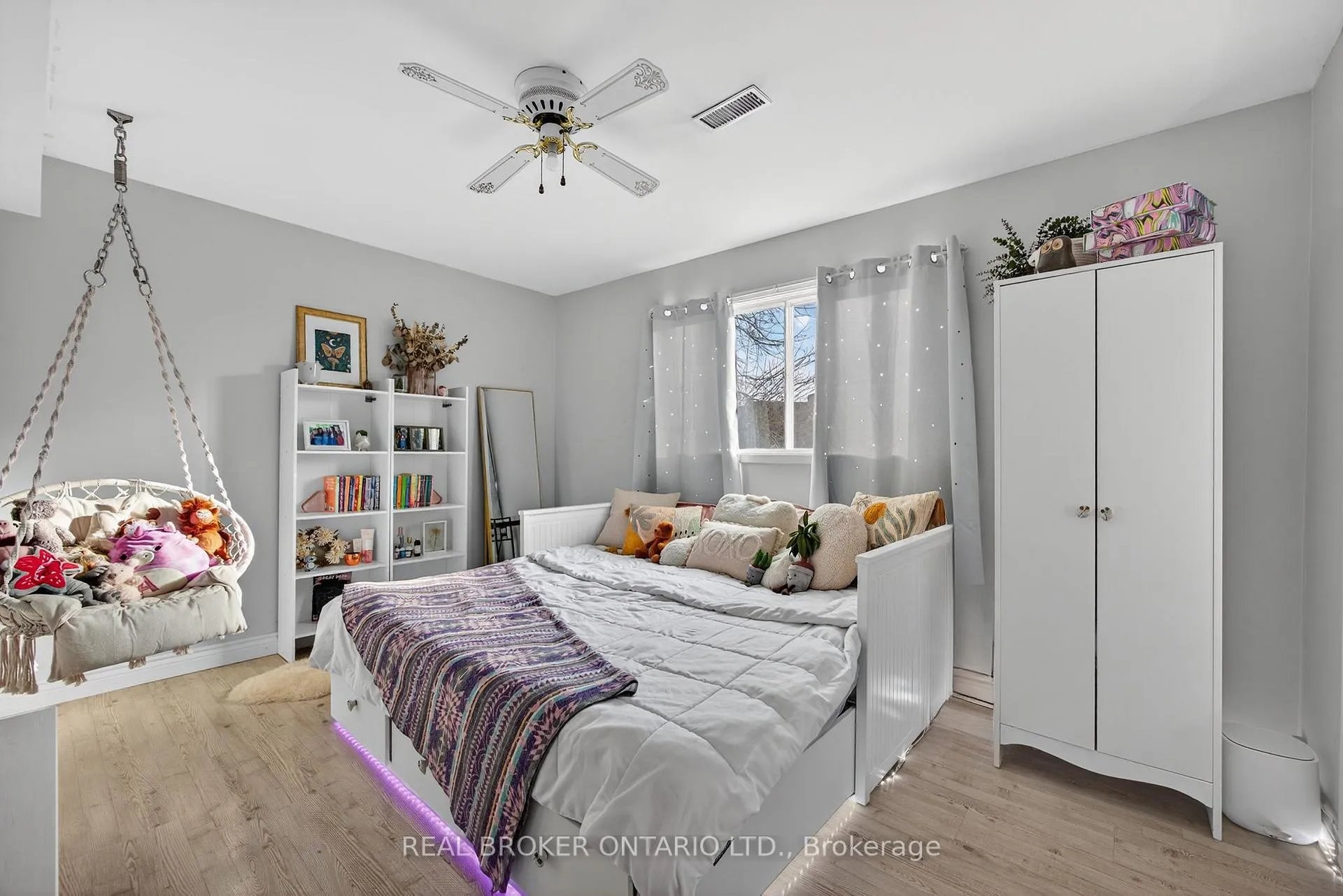 Photo 24 of 7 Varden Crescent, Barrie, Codrington — HOMEH