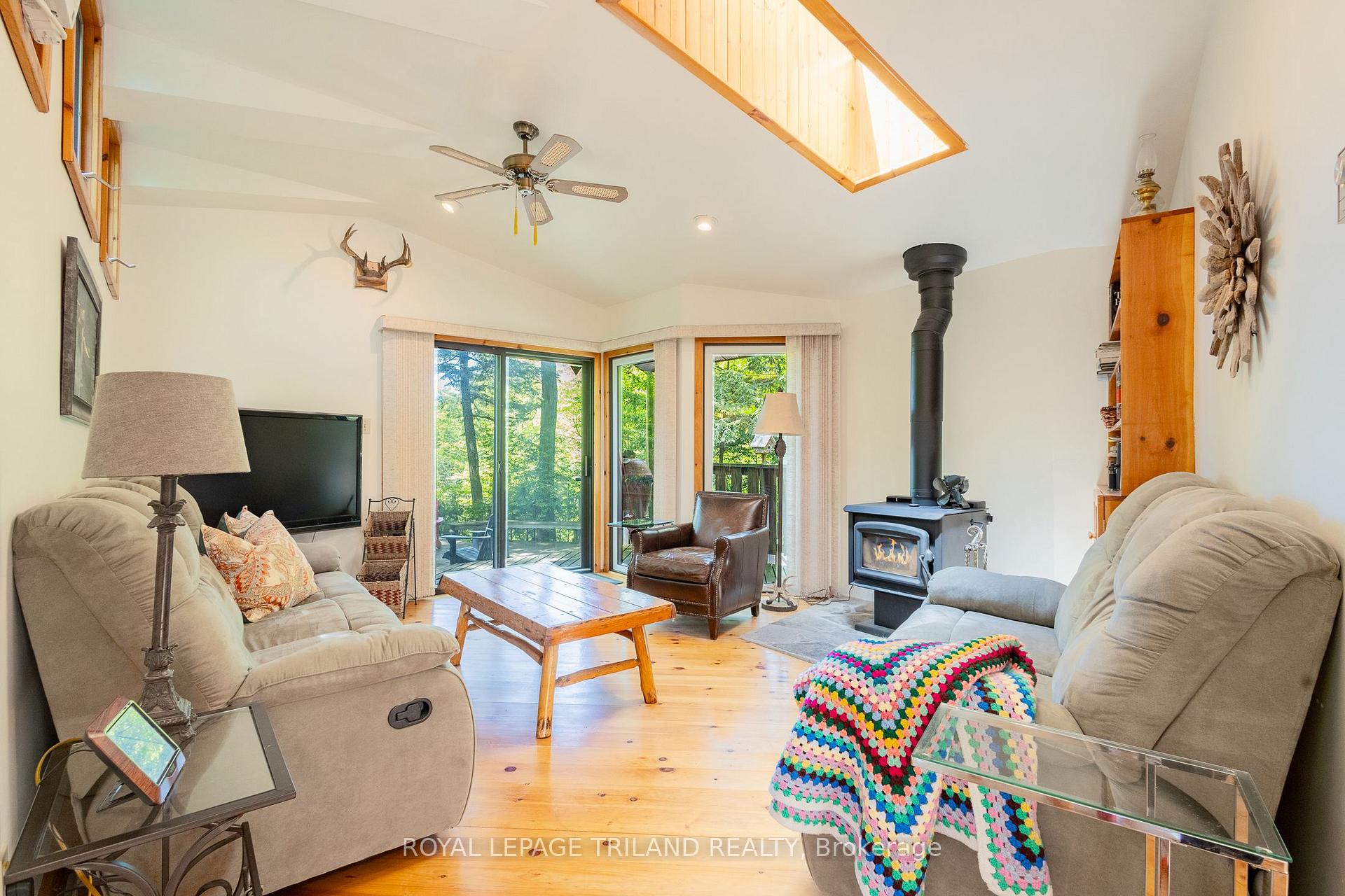 Photo 4 of 75331 Glitter Bay Crescent, Bluewater, Stanley — HOMEH