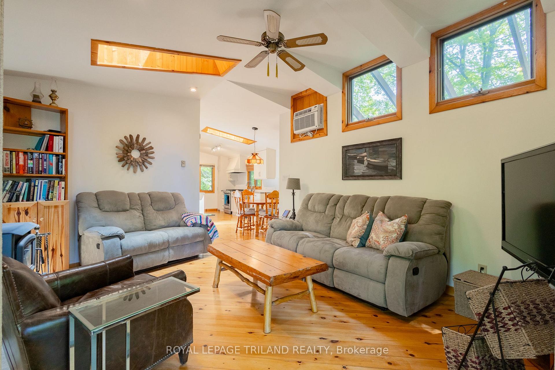 Photo 25 of 75331 Glitter Bay Crescent, Bluewater, Stanley — HOMEH