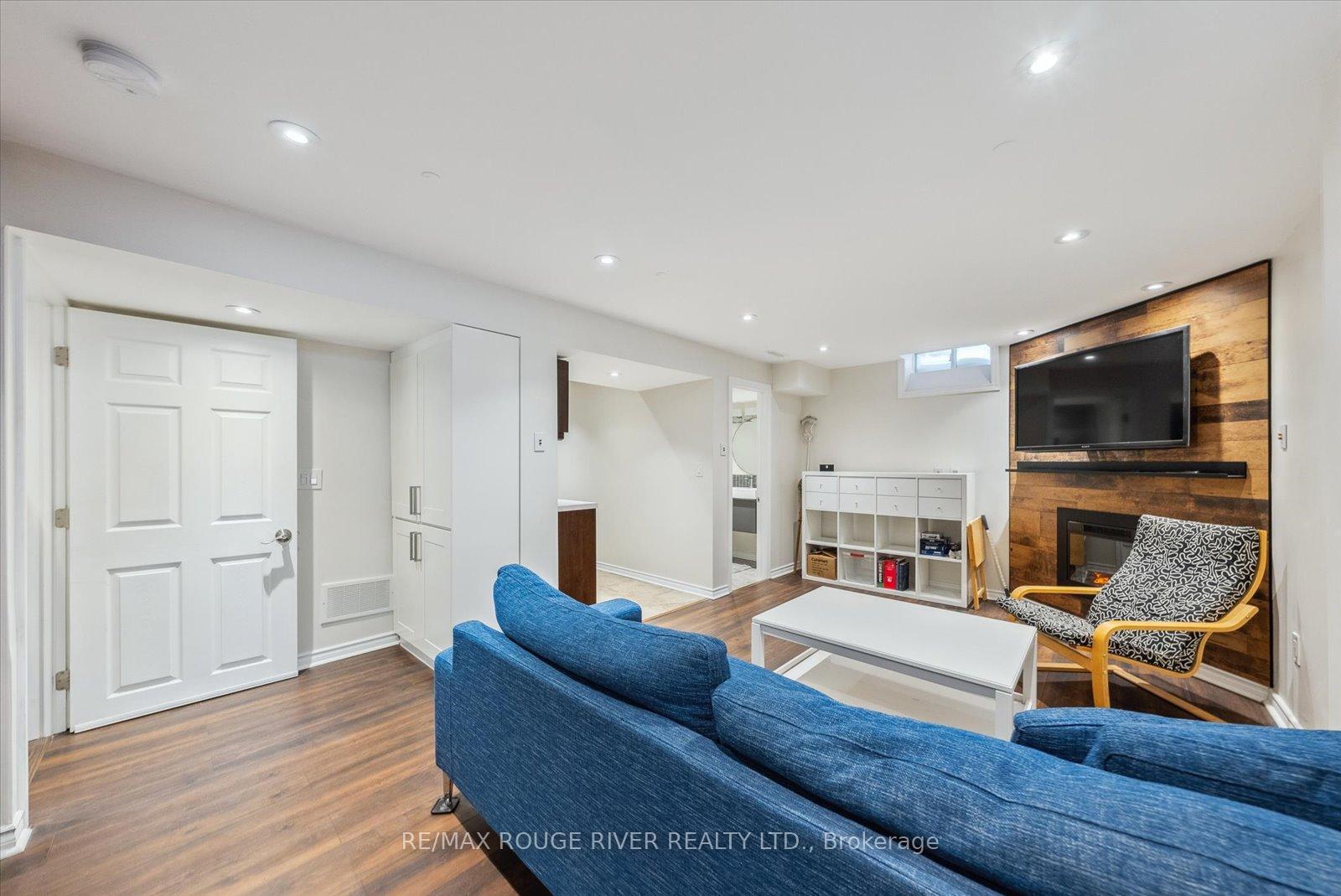 Photo 8 of Unit Bsmt, 36 Eldridge Place, Whitby, Pringle Creek — HOMEH
