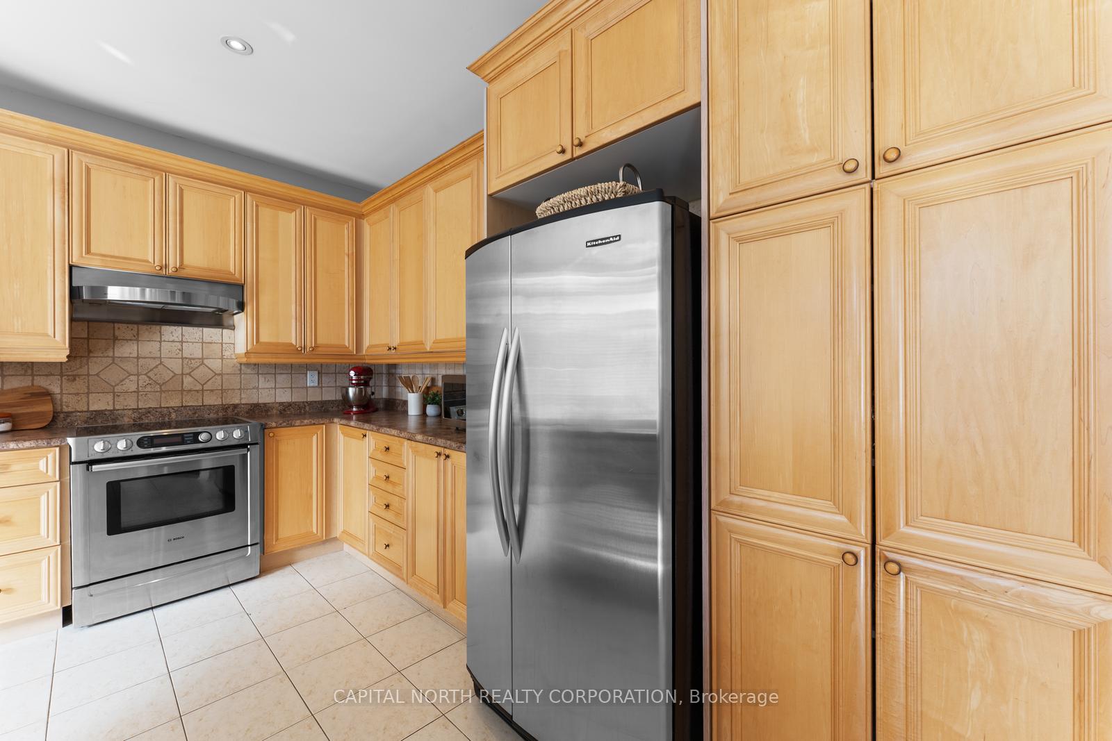 Photo 13 of 598 Fossil Hill Road, Vaughan, Vellore Village — HOMEH