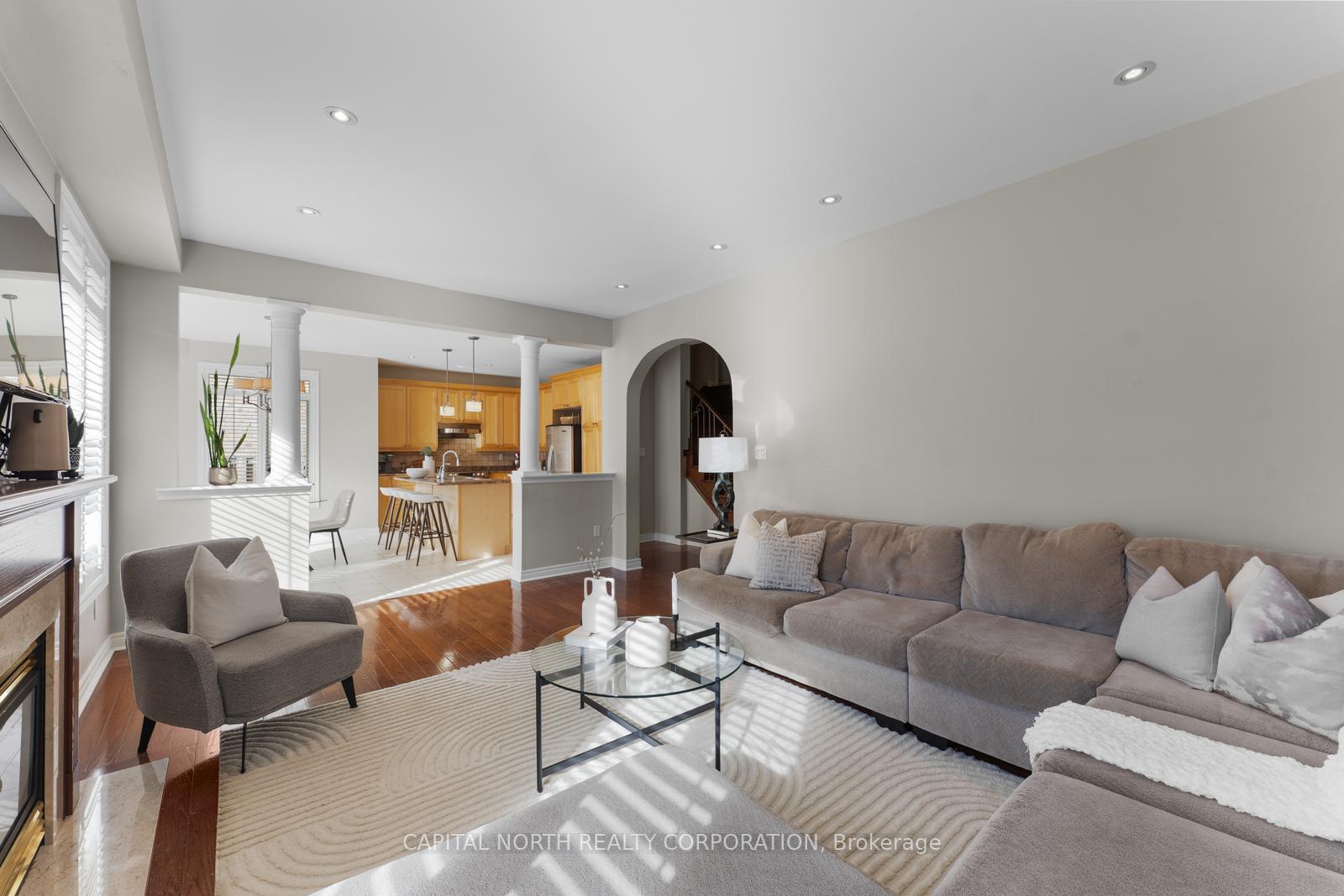 Photo 17 of 598 Fossil Hill Road, Vaughan, Vellore Village — HOMEH