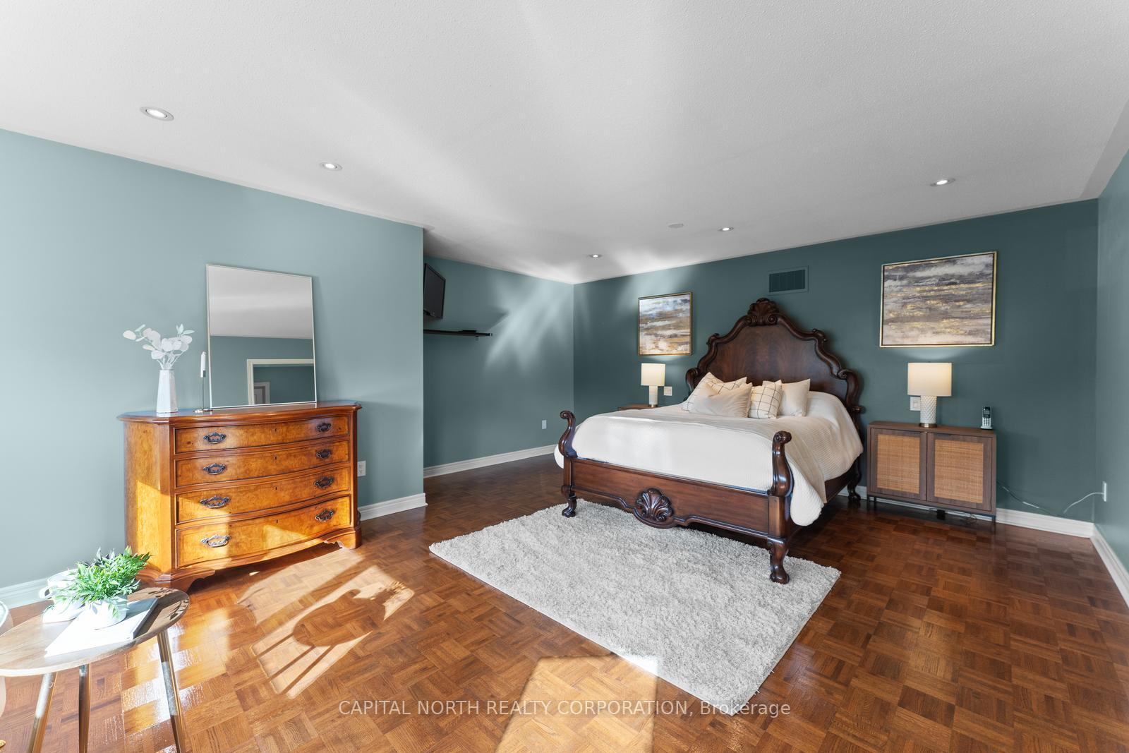Photo 21 of 598 Fossil Hill Road, Vaughan, Vellore Village — HOMEH