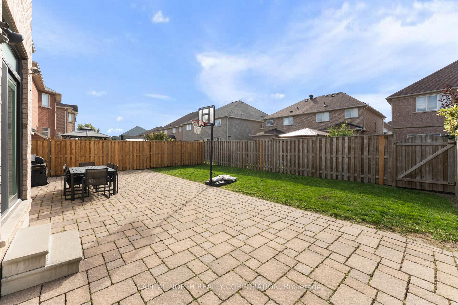 Photo 30 of 598 Fossil Hill Road, Vaughan, Vellore Village — HOMEH