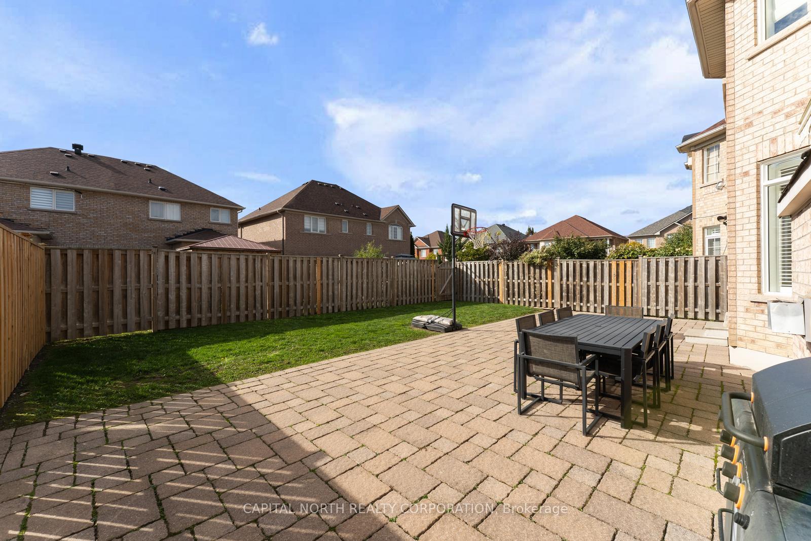 Photo 31 of 598 Fossil Hill Road, Vaughan, Vellore Village — HOMEH