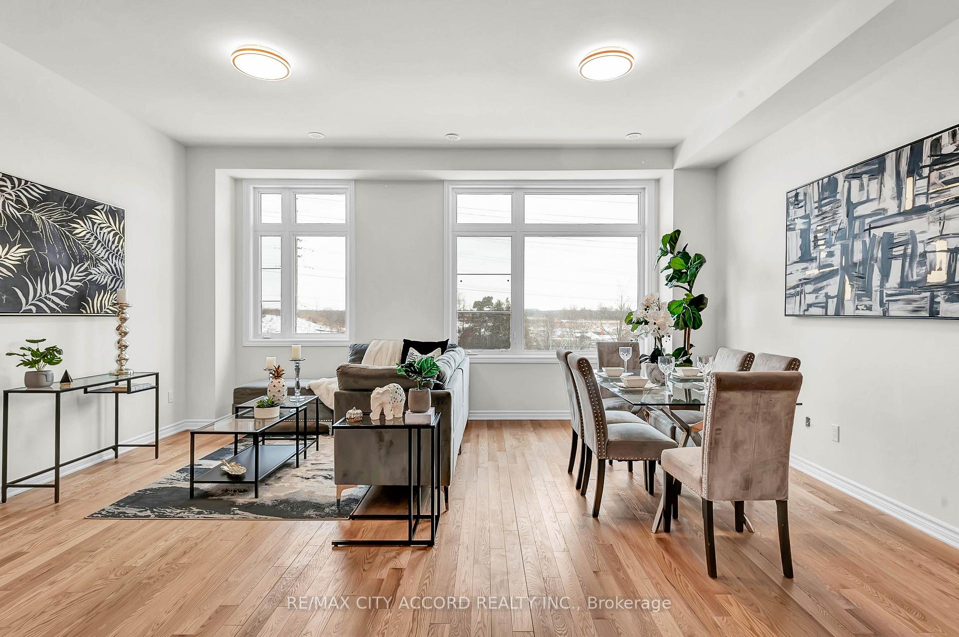 Photo 9 of 87 Inverary Crescent, Vaughan, Elder Mills — HOMEH