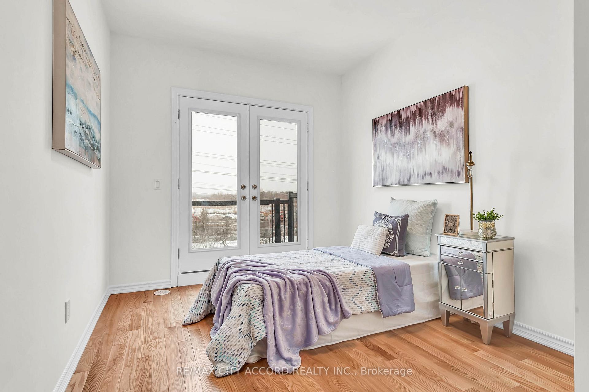 Photo 24 of 87 Inverary Crescent, Vaughan, Elder Mills — HOMEH