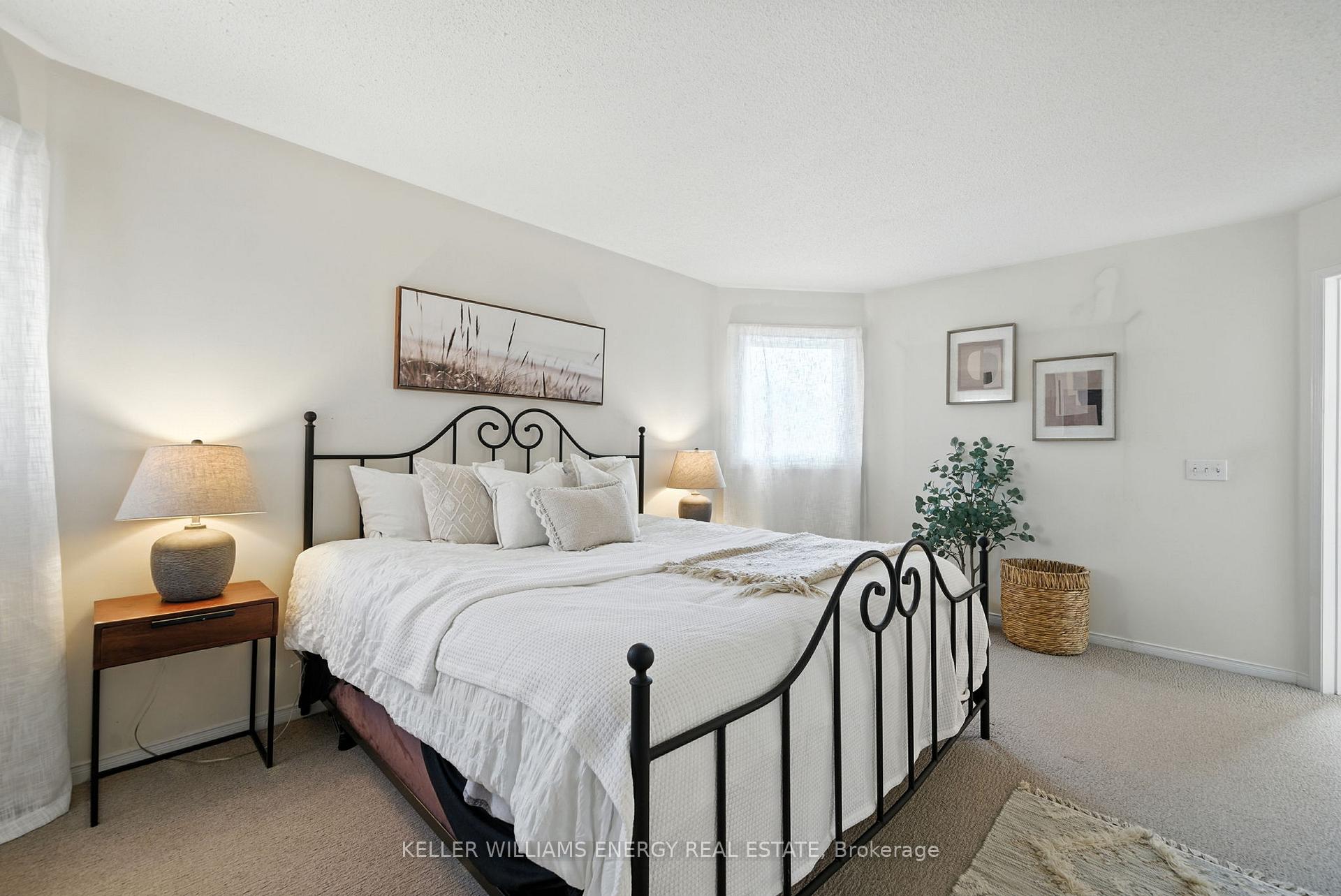 Photo 7 of 14 Bach Avenue, Whitby, Rolling Acres — HOMEH