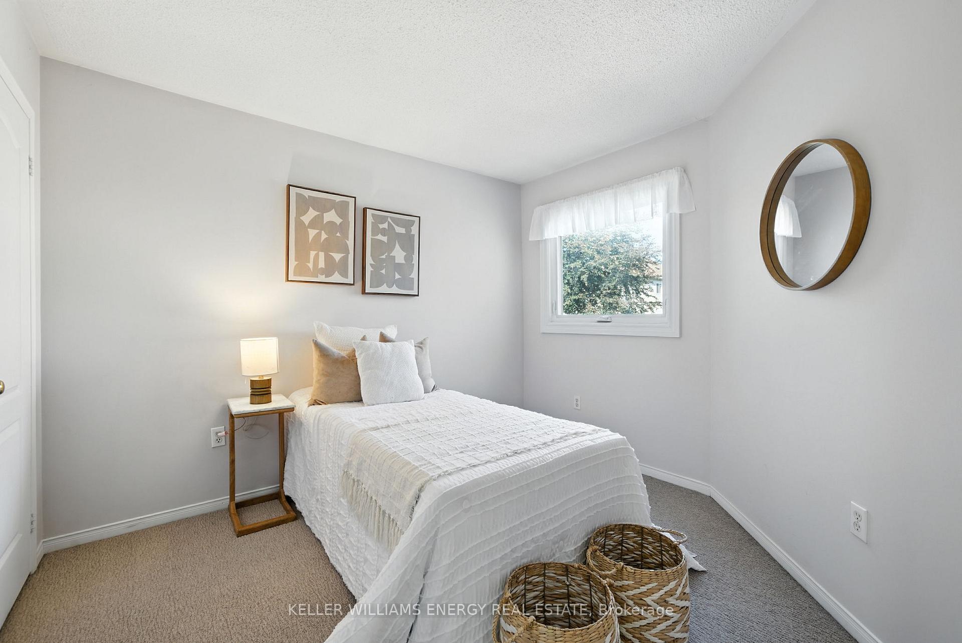 Photo 12 of 14 Bach Avenue, Whitby, Rolling Acres — HOMEH