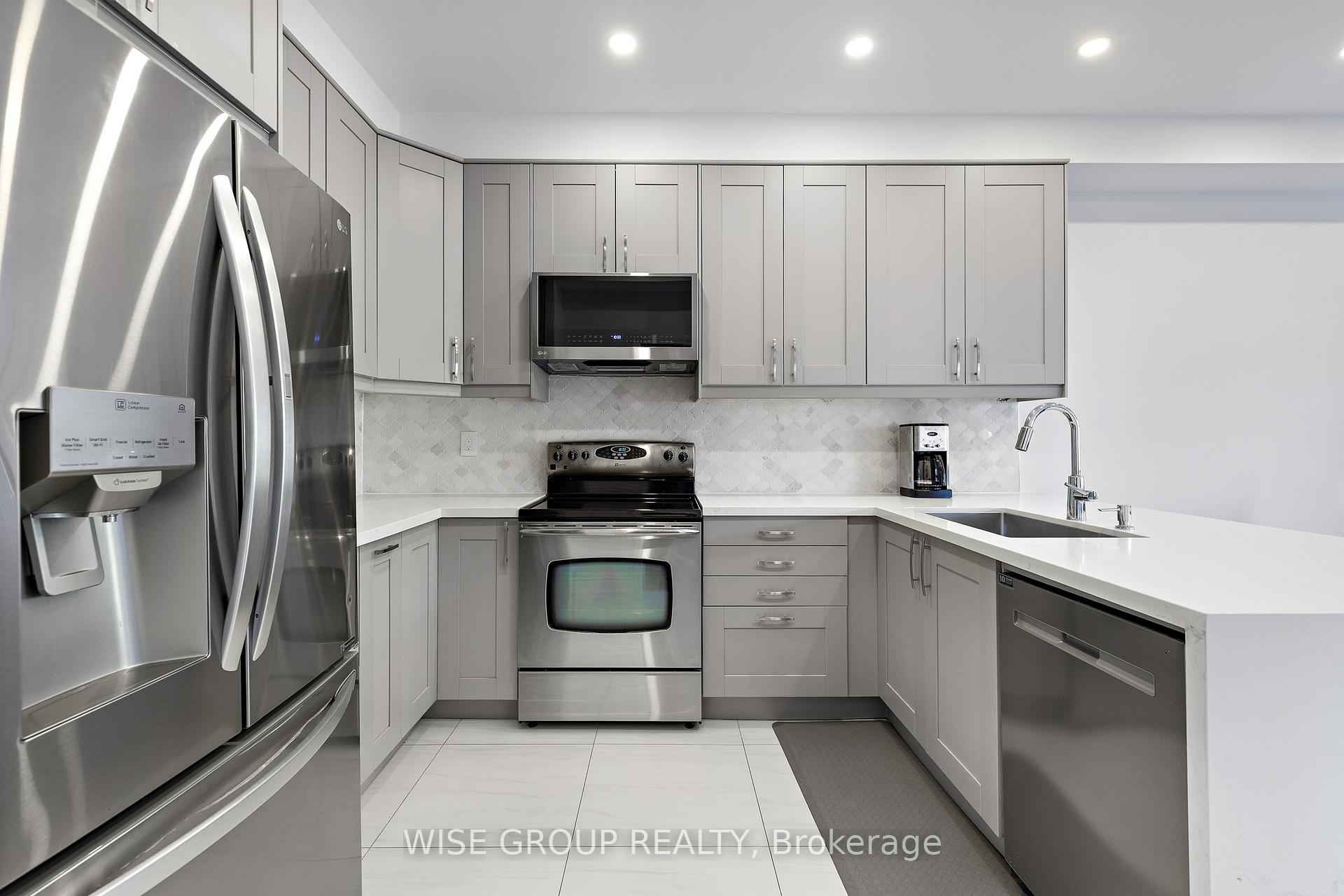 Photo 7 of 52 Mintwood Road, Vaughan, Patterson — HOMEH