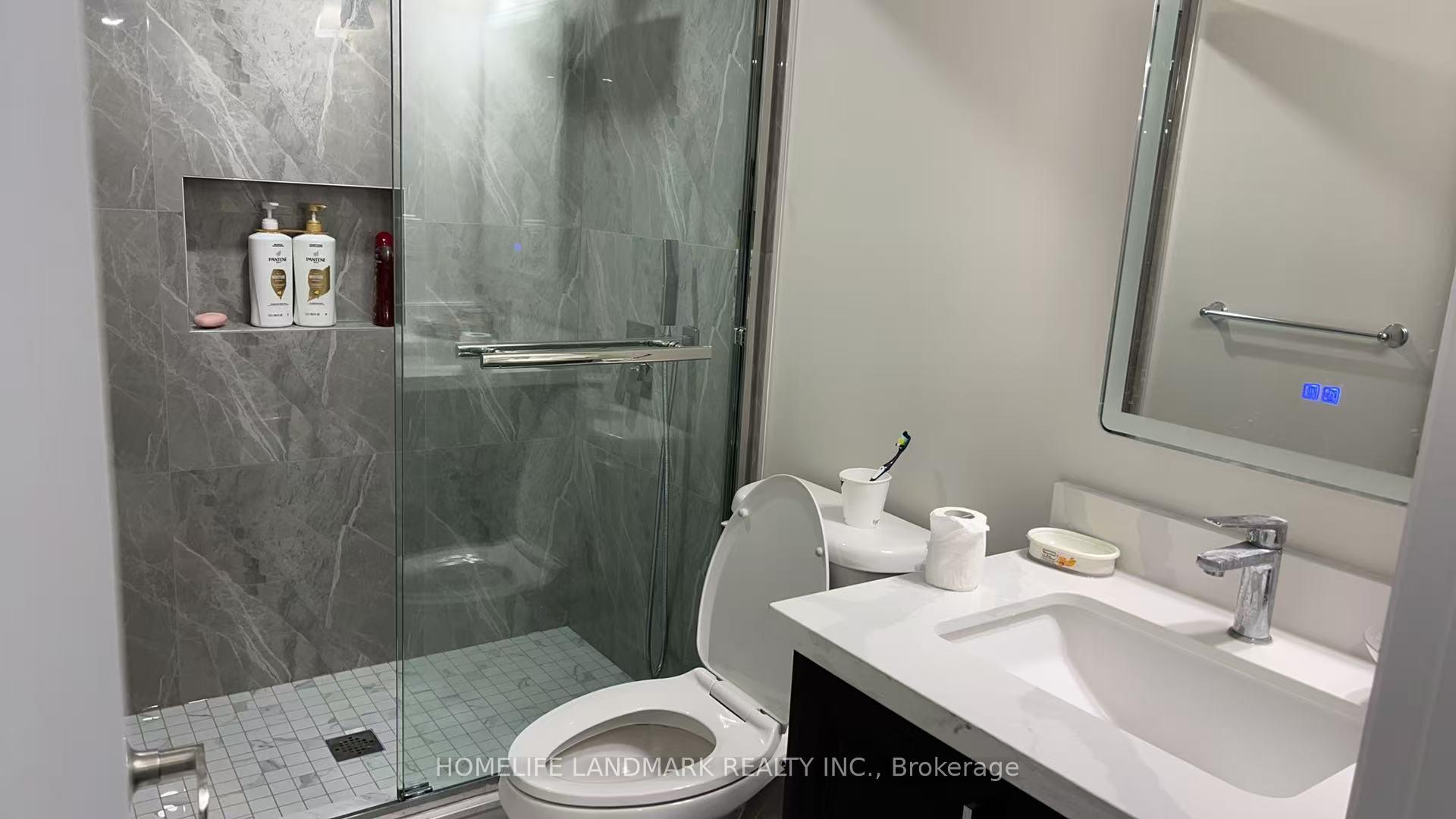 Photo 9 of 122 Santa Amato Crescent, Vaughan, Patterson — HOMEH