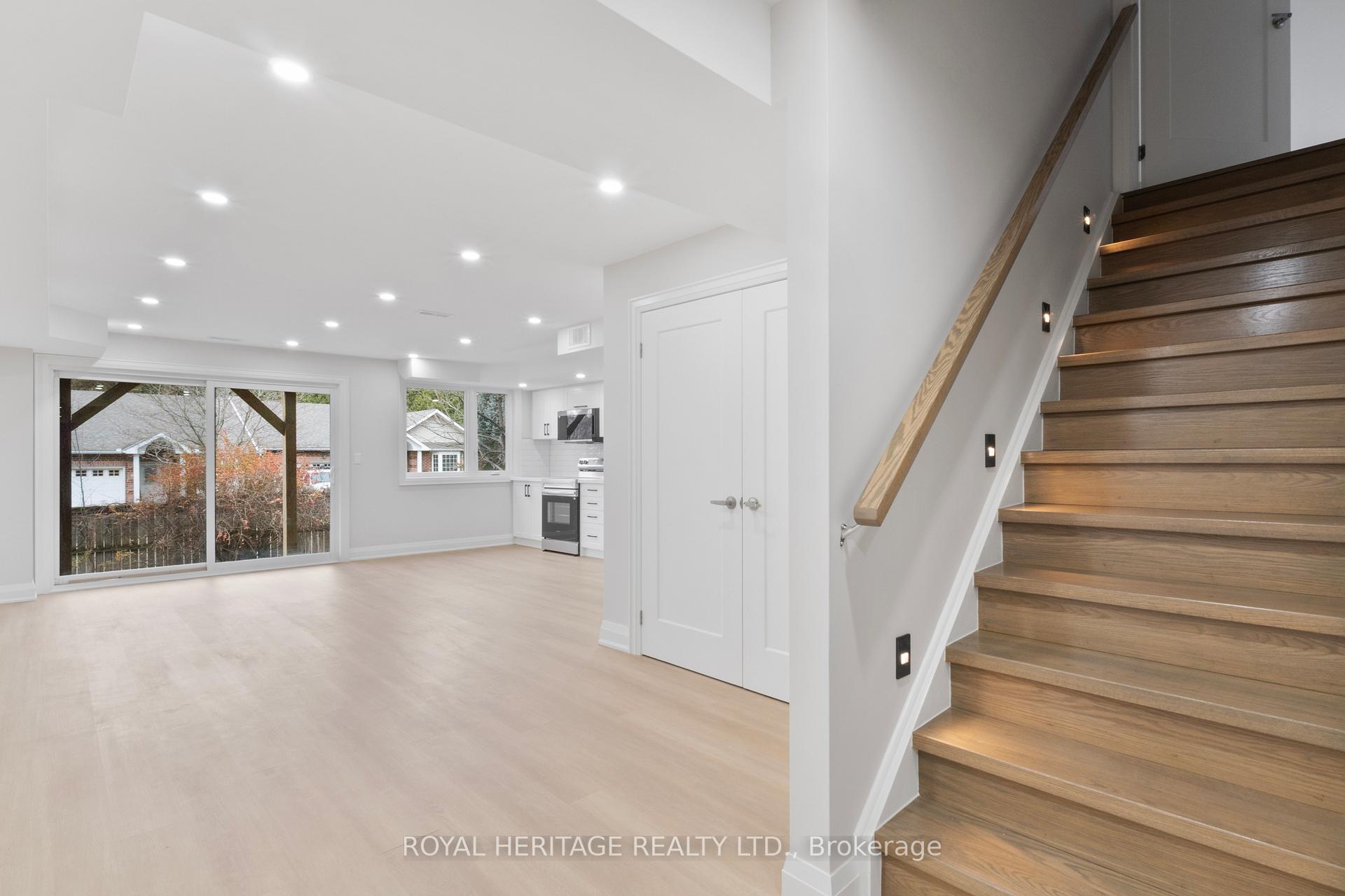 Photo 4 of 69 Pine Gate Place, Whitby, Williamsburg — HOMEH