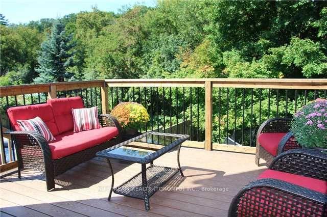 Photo 2 of 50 Deerglen Terrace, Aurora, Aurora Grove — HOMEH