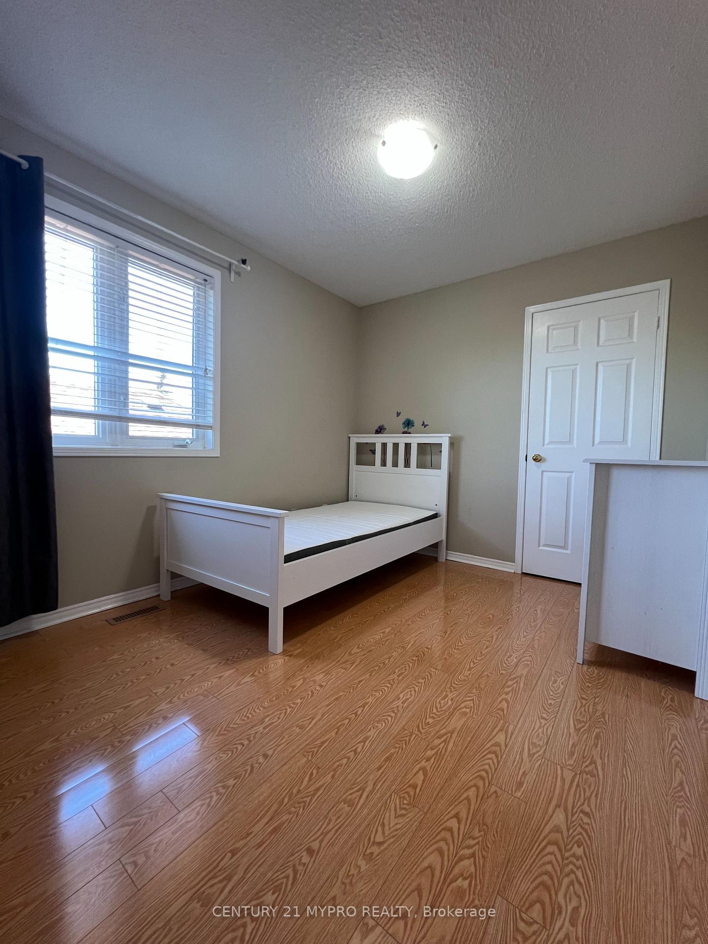 Photo 6 of 202 Yellowood Circle, Vaughan, Patterson — HOMEH