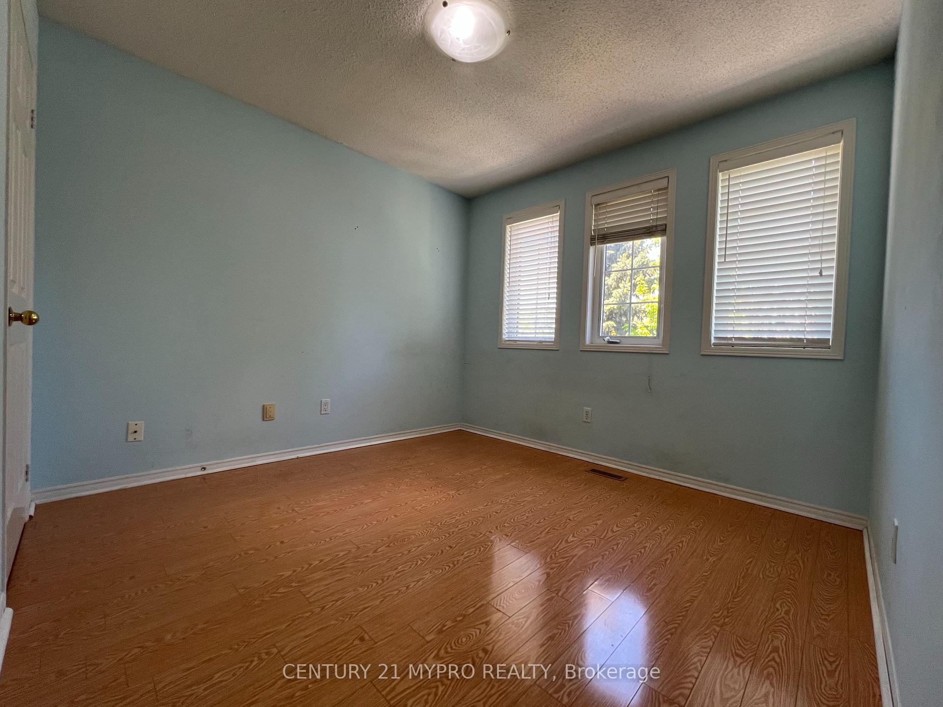 Photo 8 of 202 Yellowood Circle, Vaughan, Patterson — HOMEH