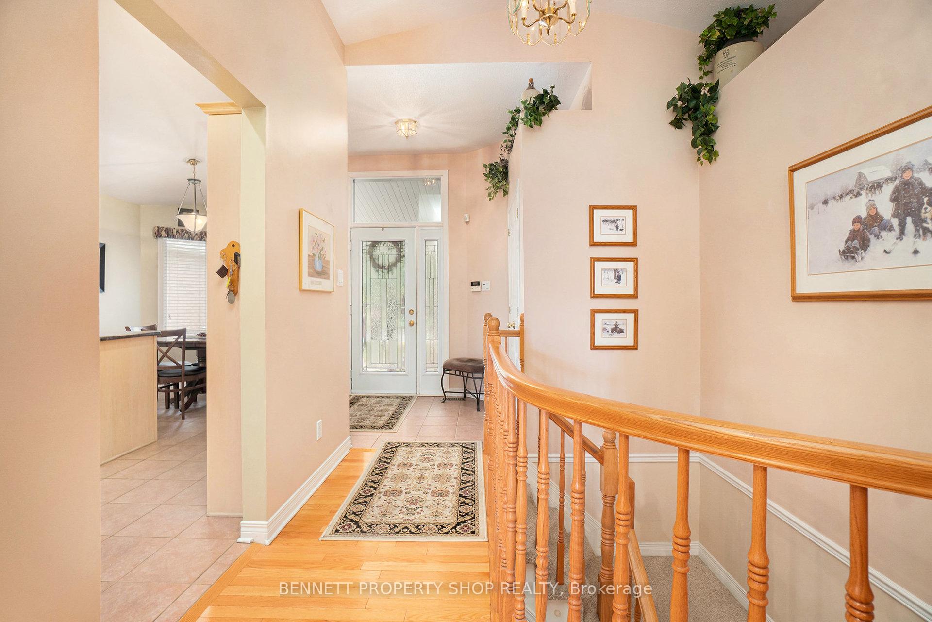 Photo 7 of 813 Hot Springs Way, Ottawa, Riverside South/Gloucester Glen — HOMEH