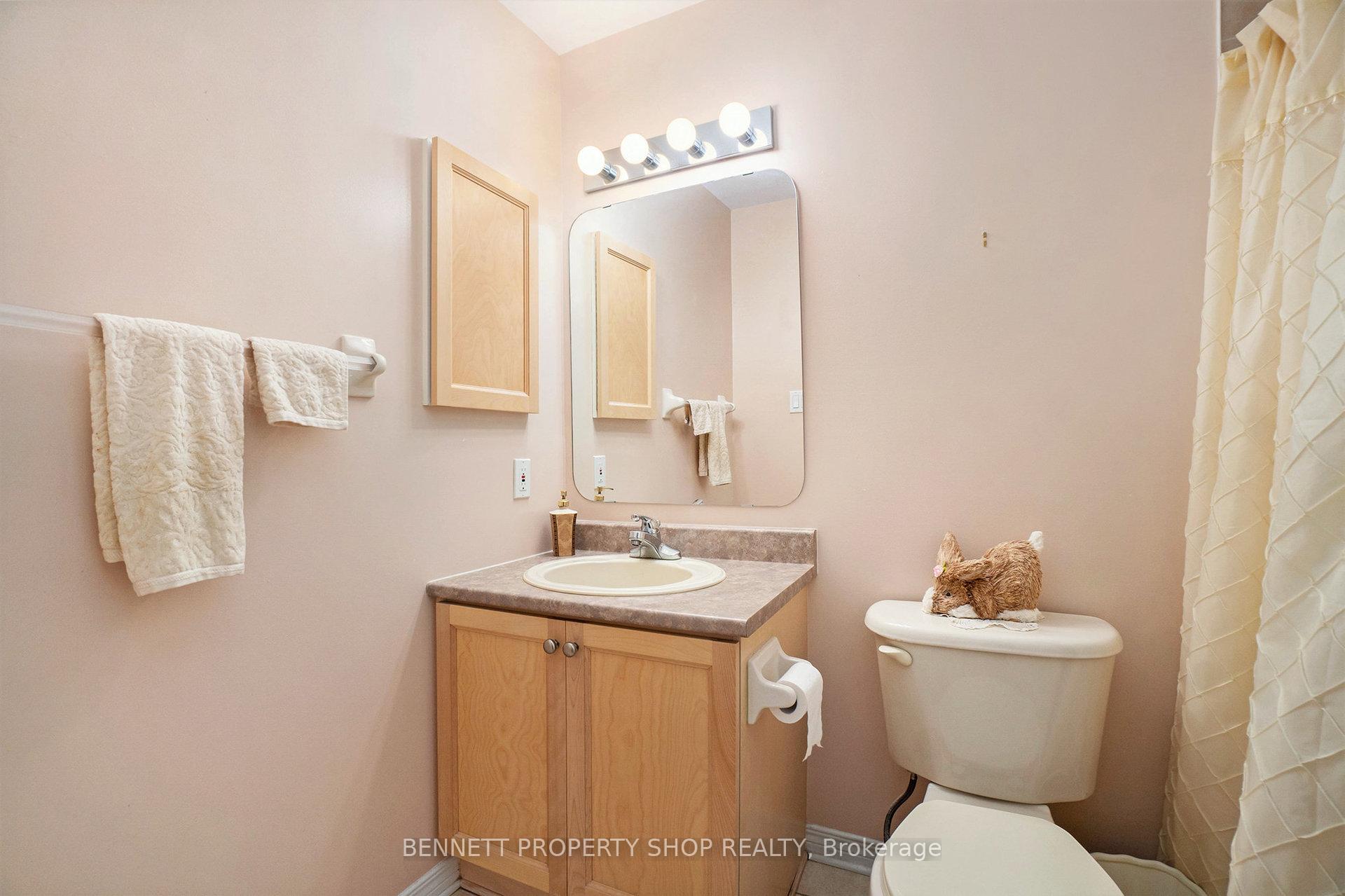 Photo 17 of 813 Hot Springs Way, Ottawa, Riverside South/Gloucester Glen — HOMEH