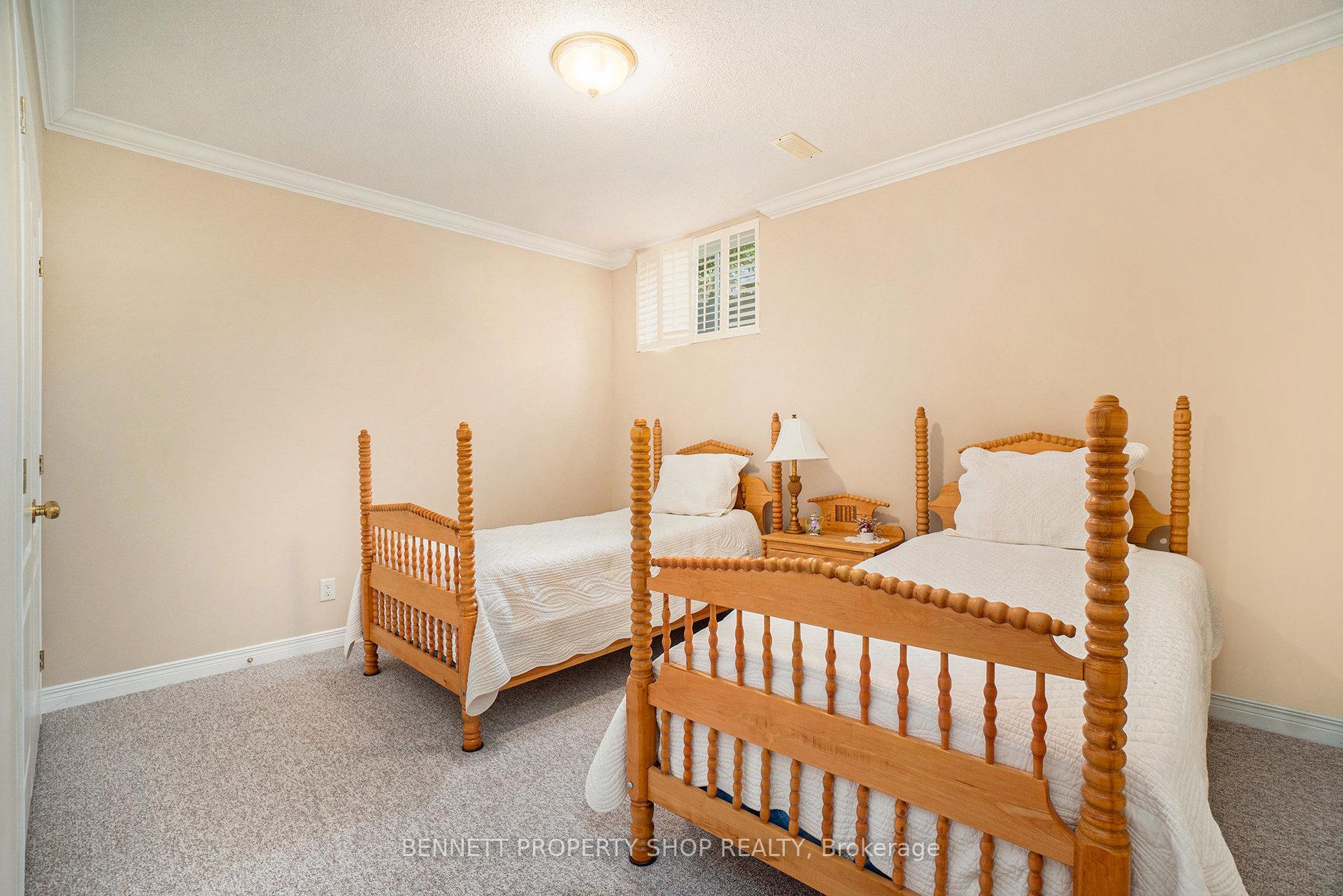 Photo 18 of 813 Hot Springs Way, Ottawa, Riverside South/Gloucester Glen — HOMEH