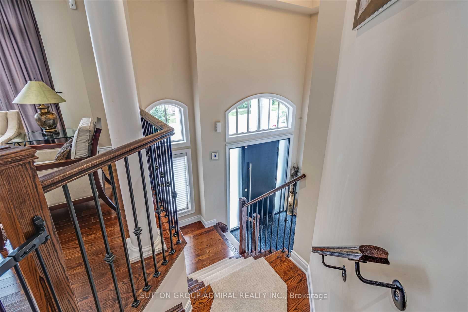 Photo 5 of 305 Ilan Ramon Boulevard, Vaughan, Patterson — HOMEH