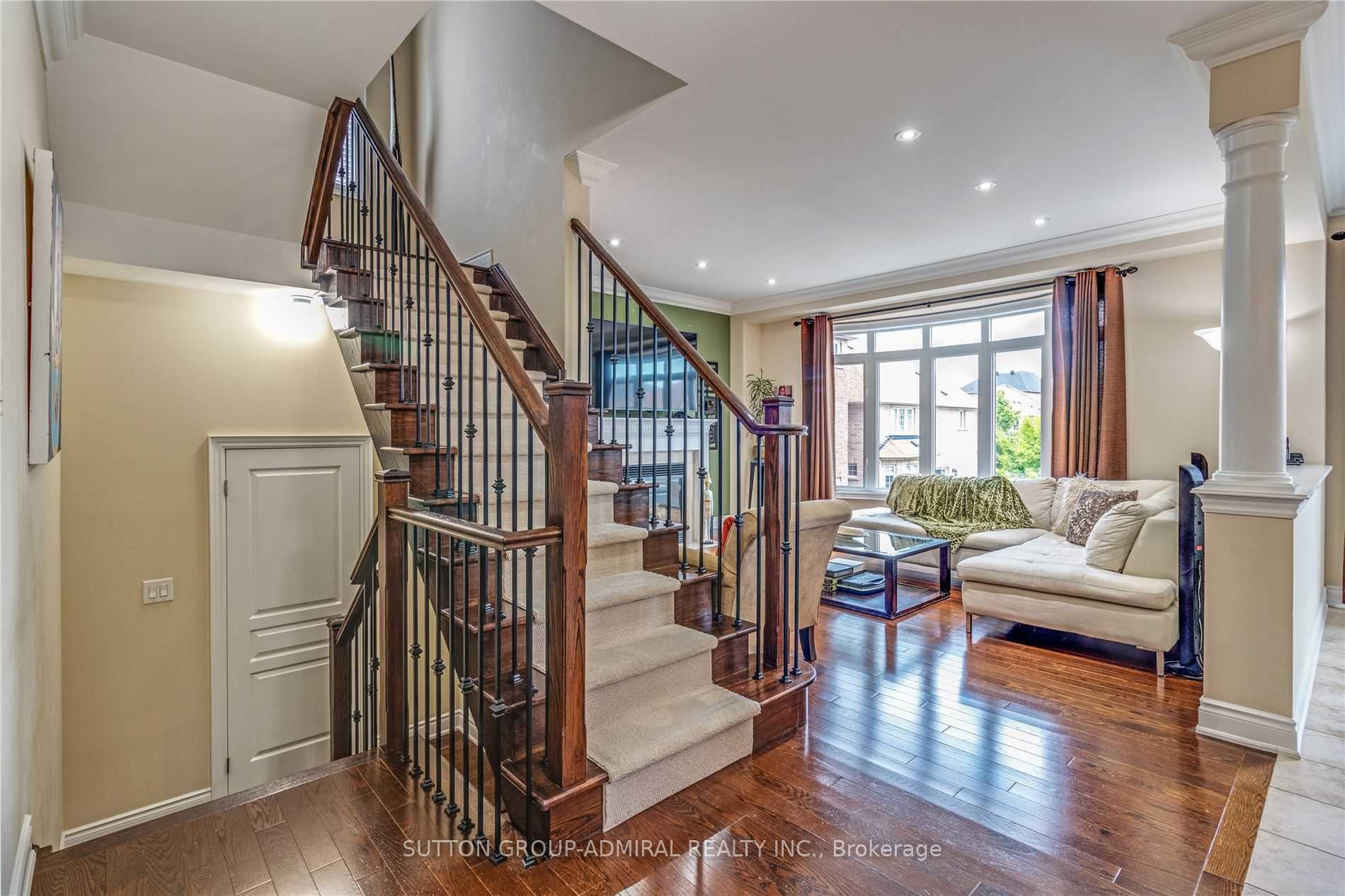 Photo 17 of 305 Ilan Ramon Boulevard, Vaughan, Patterson — HOMEH