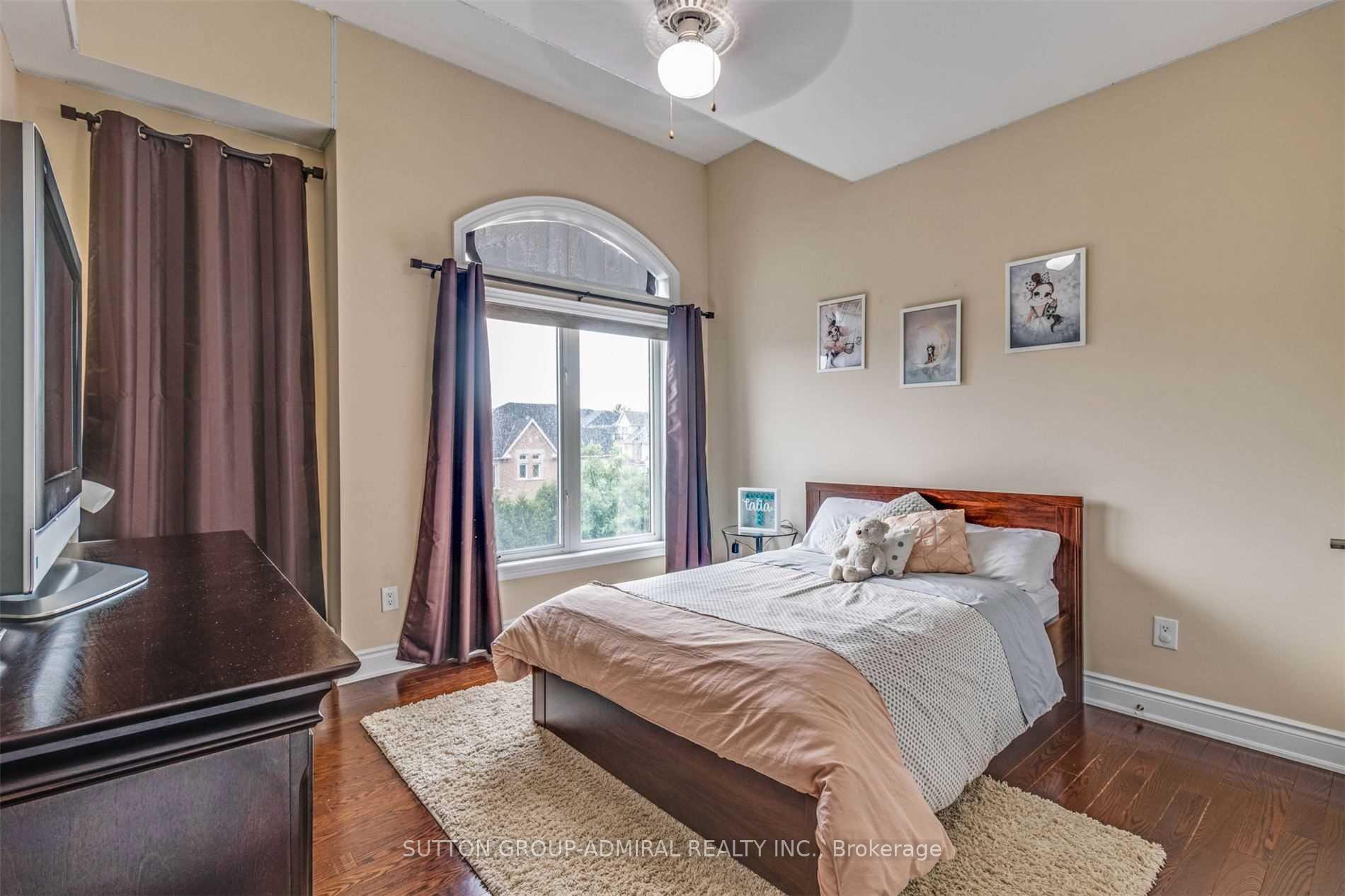 Photo 33 of 305 Ilan Ramon Boulevard, Vaughan, Patterson — HOMEH