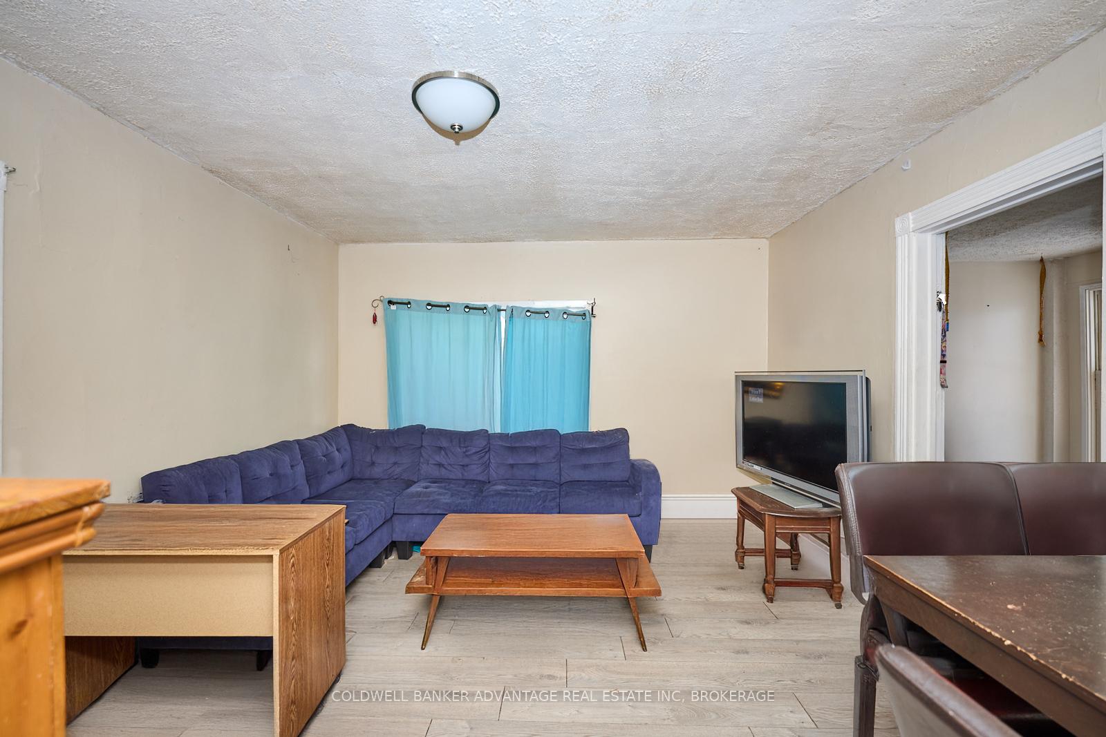 Photo 14 of 38-40 First Street, Welland, Lincoln/Crowland — HOMEH
